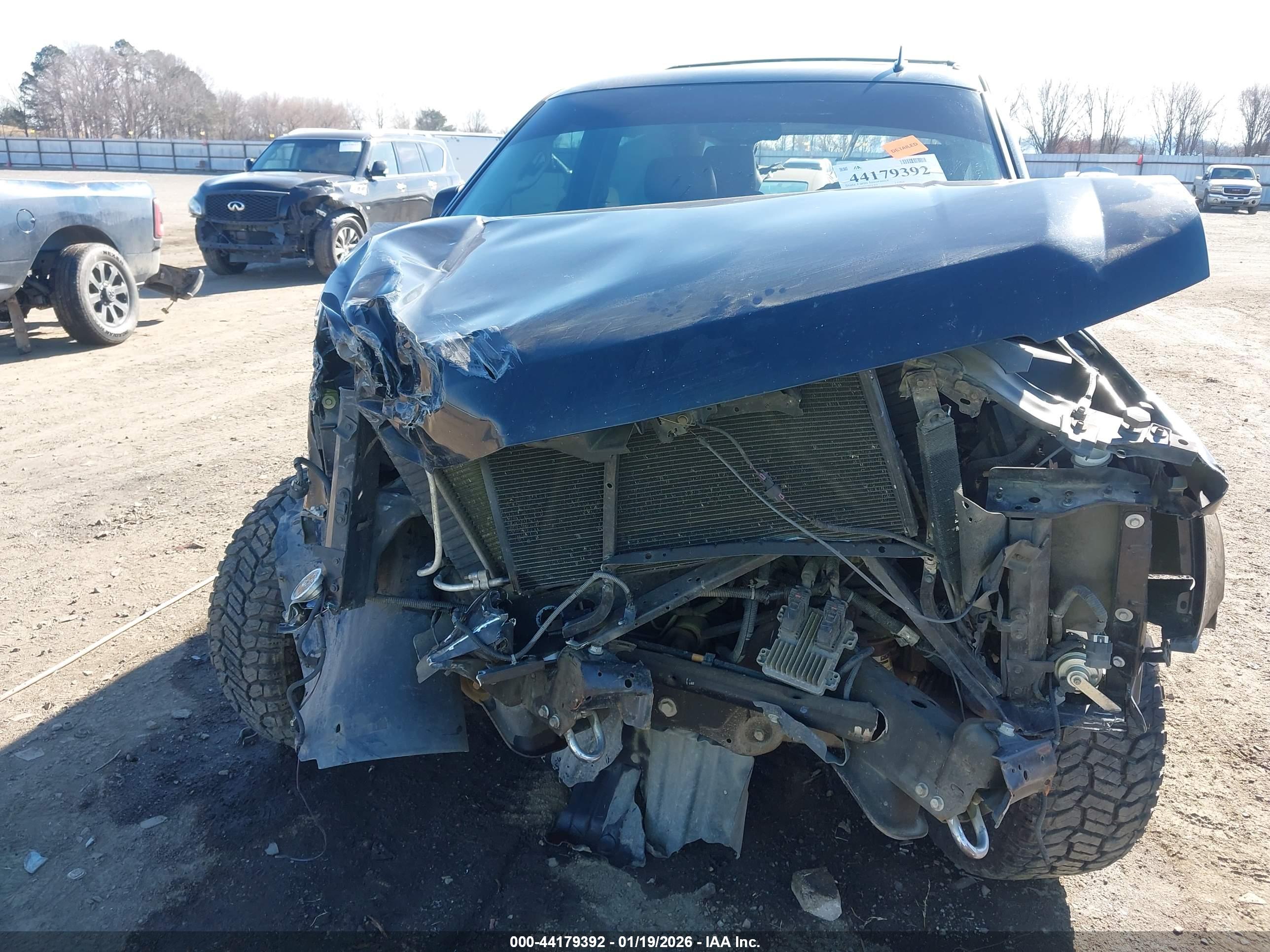 CHEVROLET TAHOE image 6