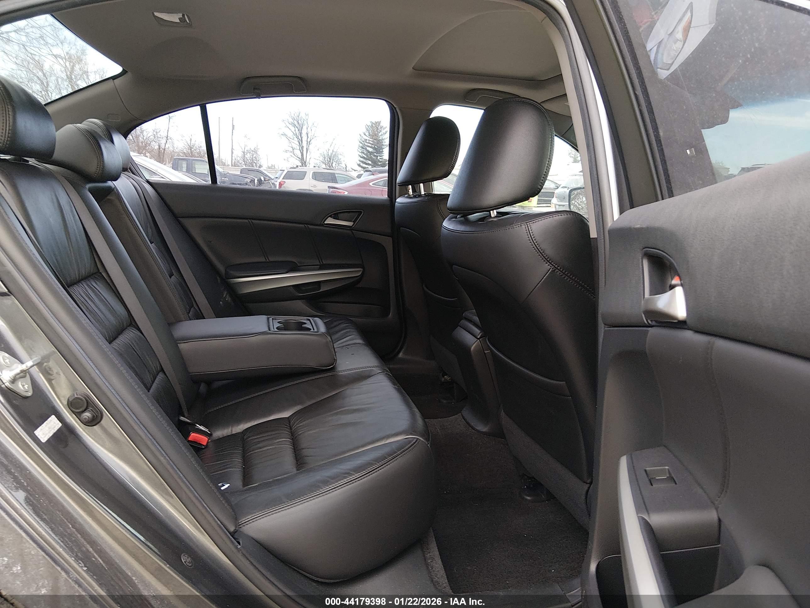 HONDA ACCORD image 8