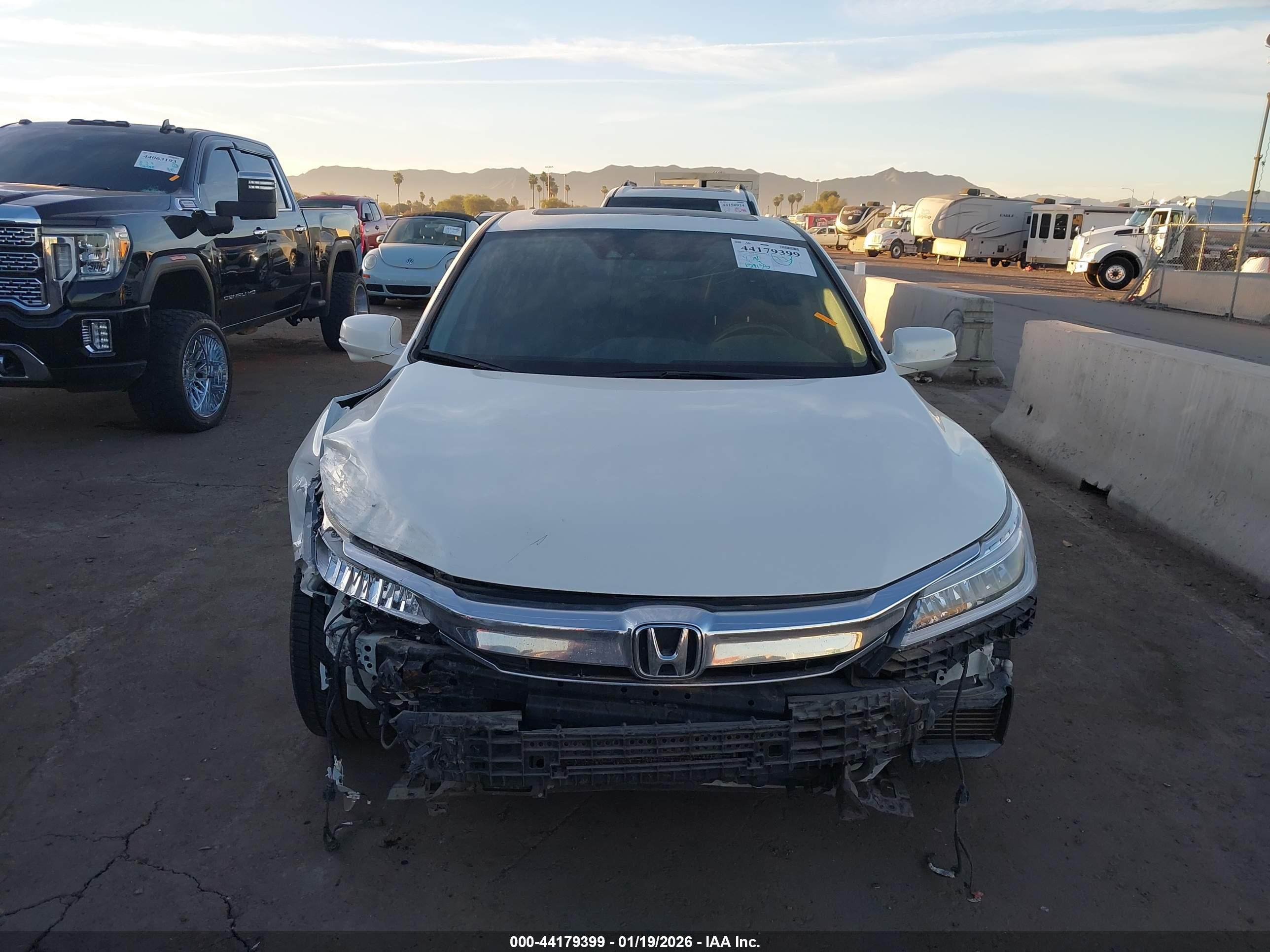 HONDA ACCORD image 6