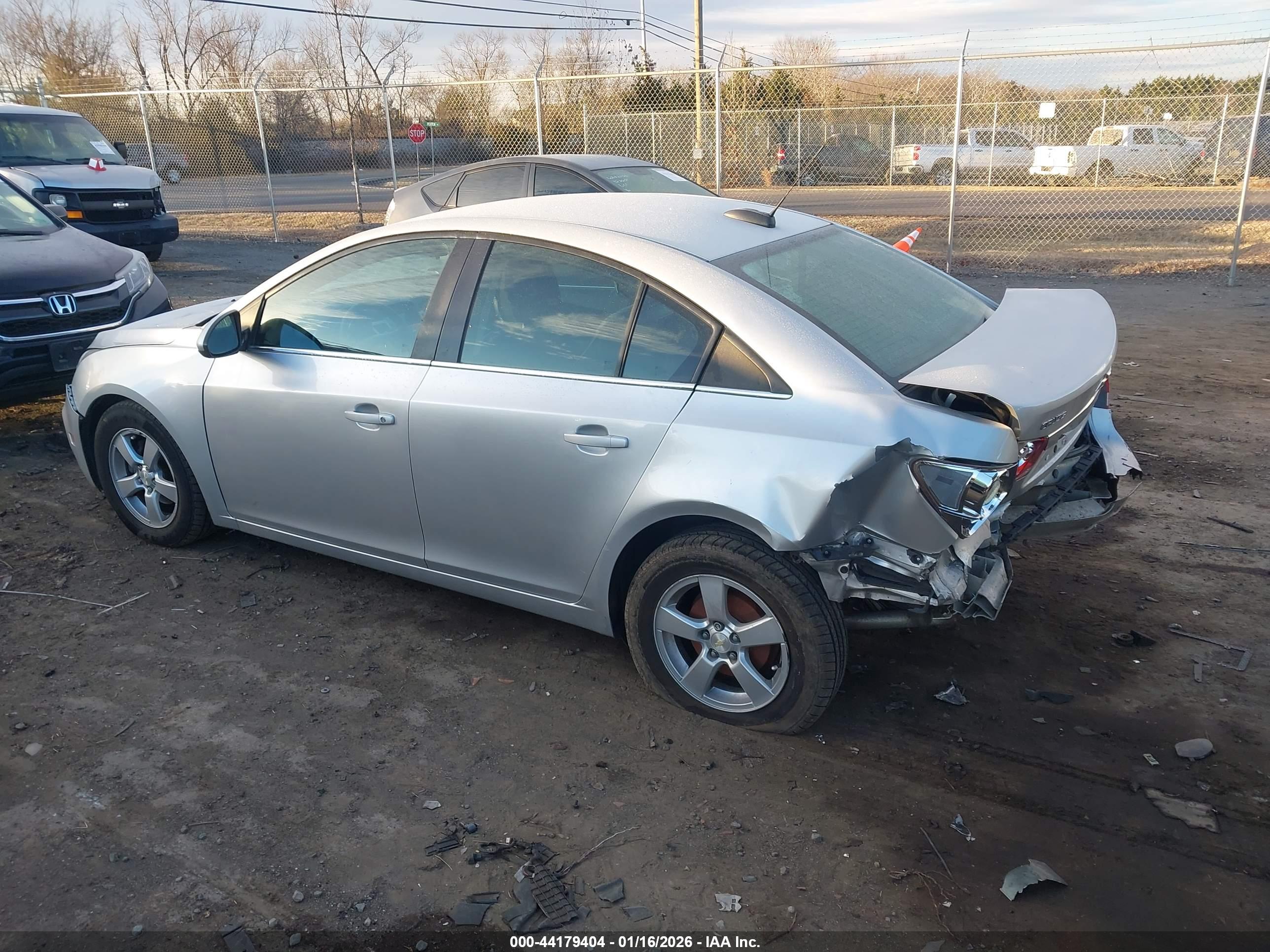 CHEVROLET CRUZE image 3