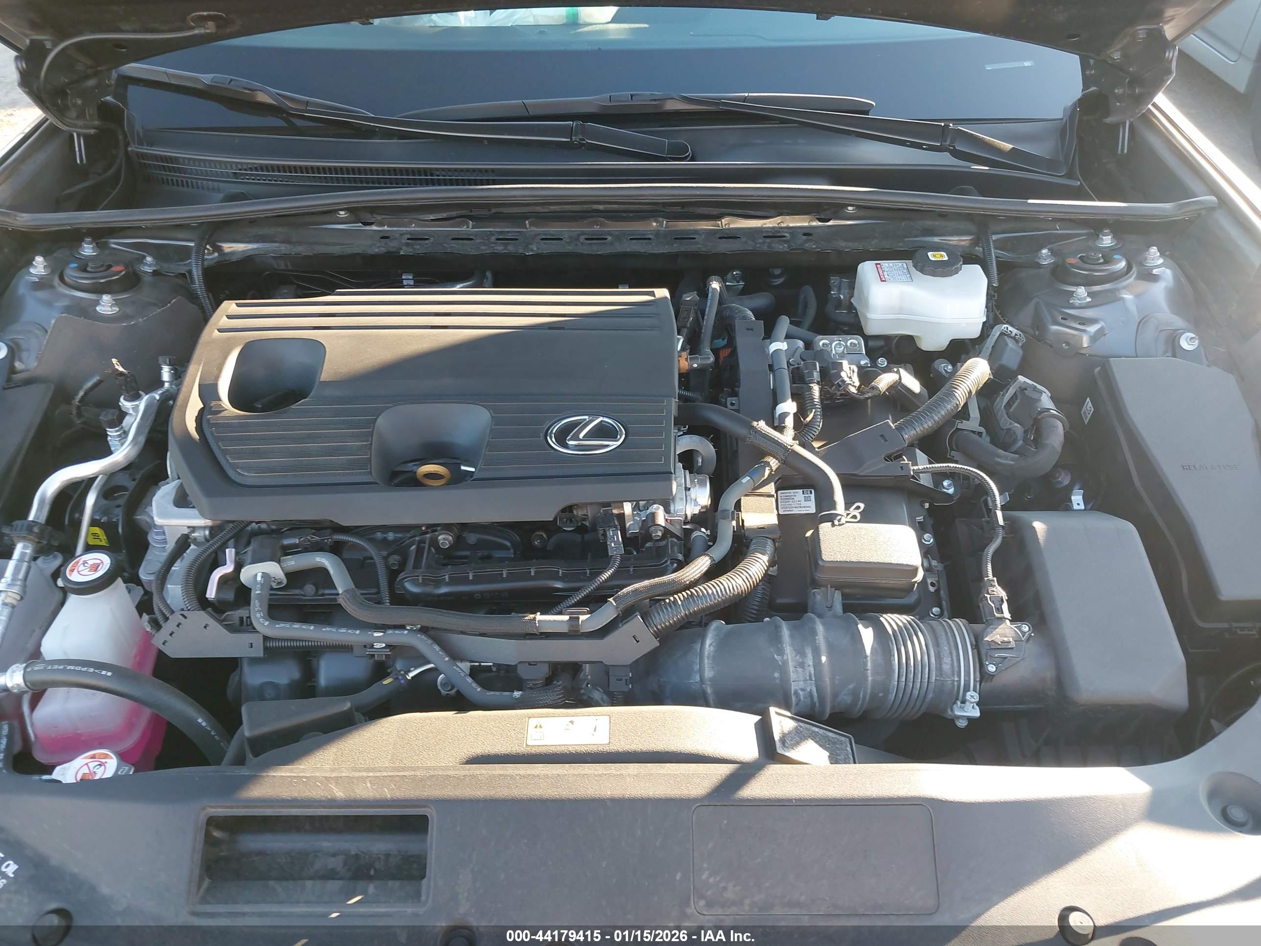 LEXUS ES image 10