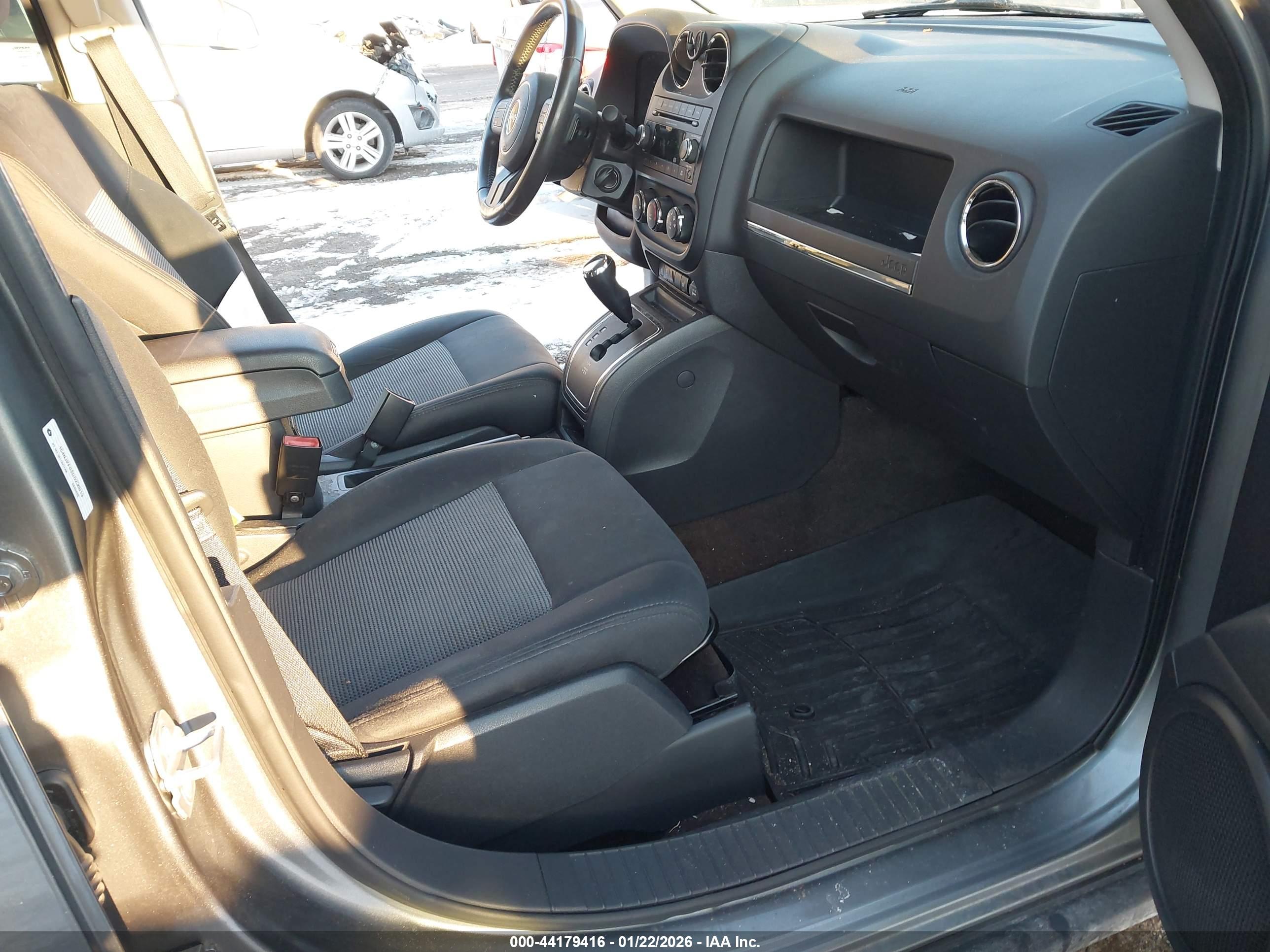 JEEP PATRIOT image 5