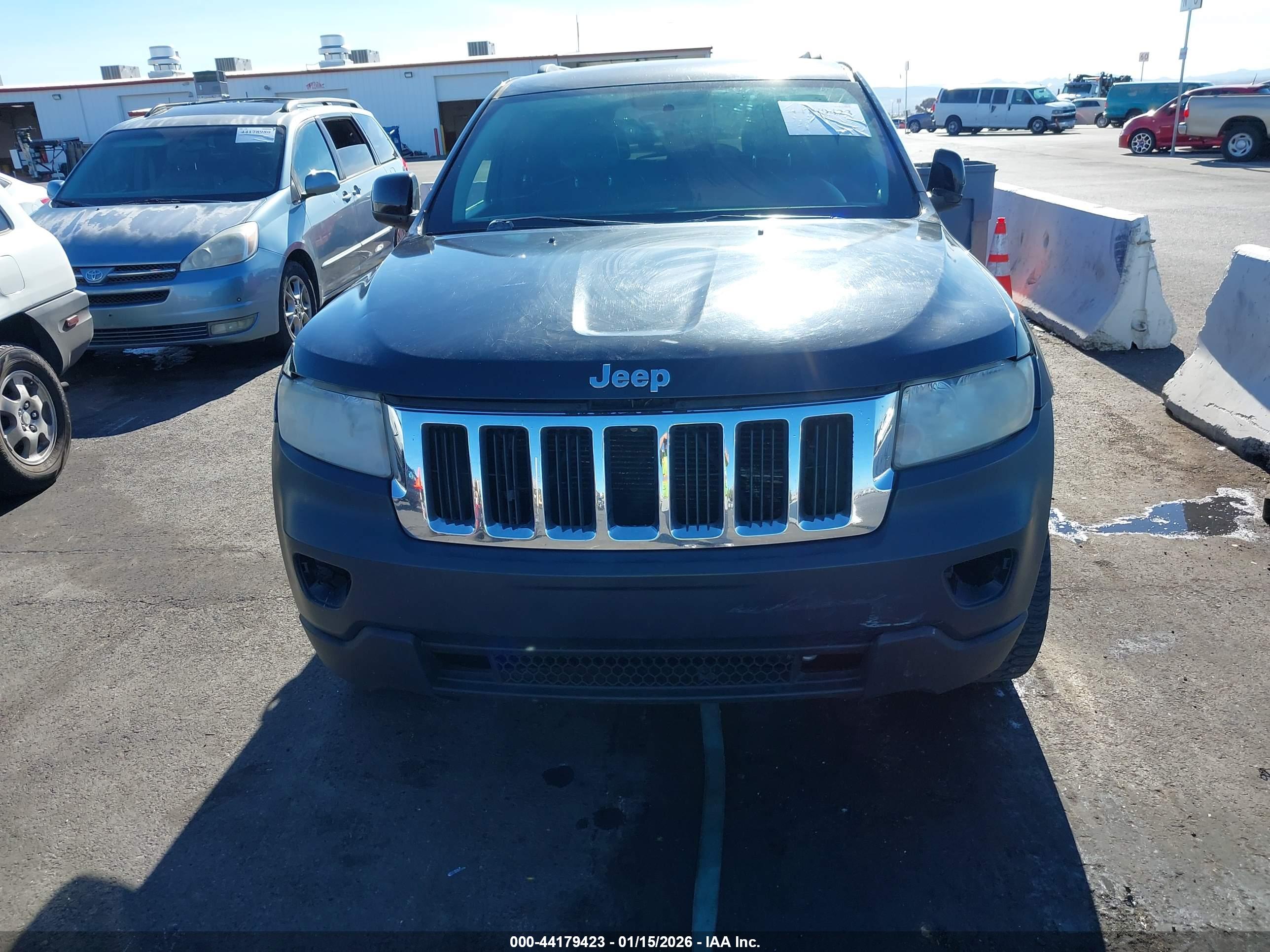 JEEP GRAND image 6