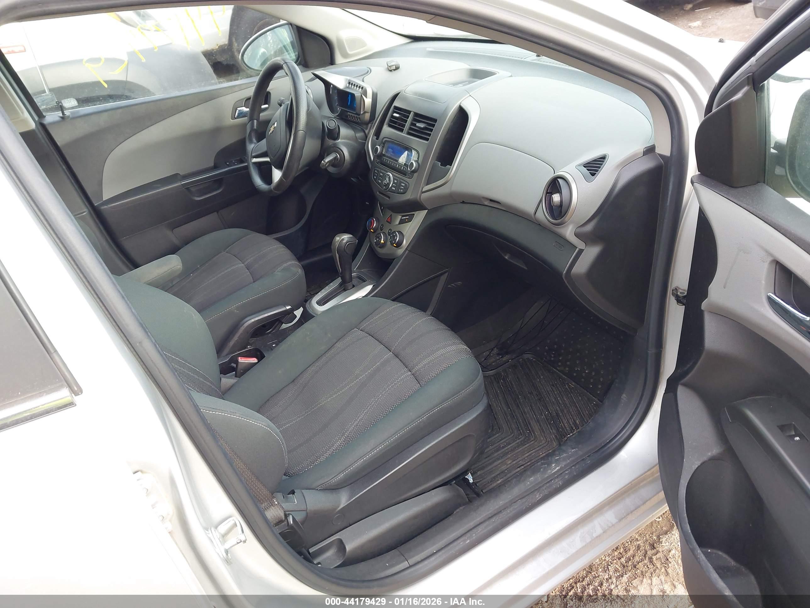 CHEVROLET SONIC image 5