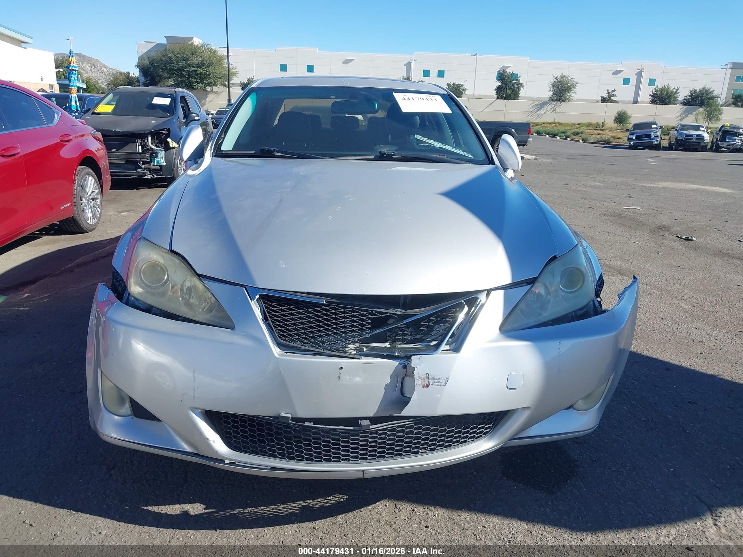LEXUS IS image 6