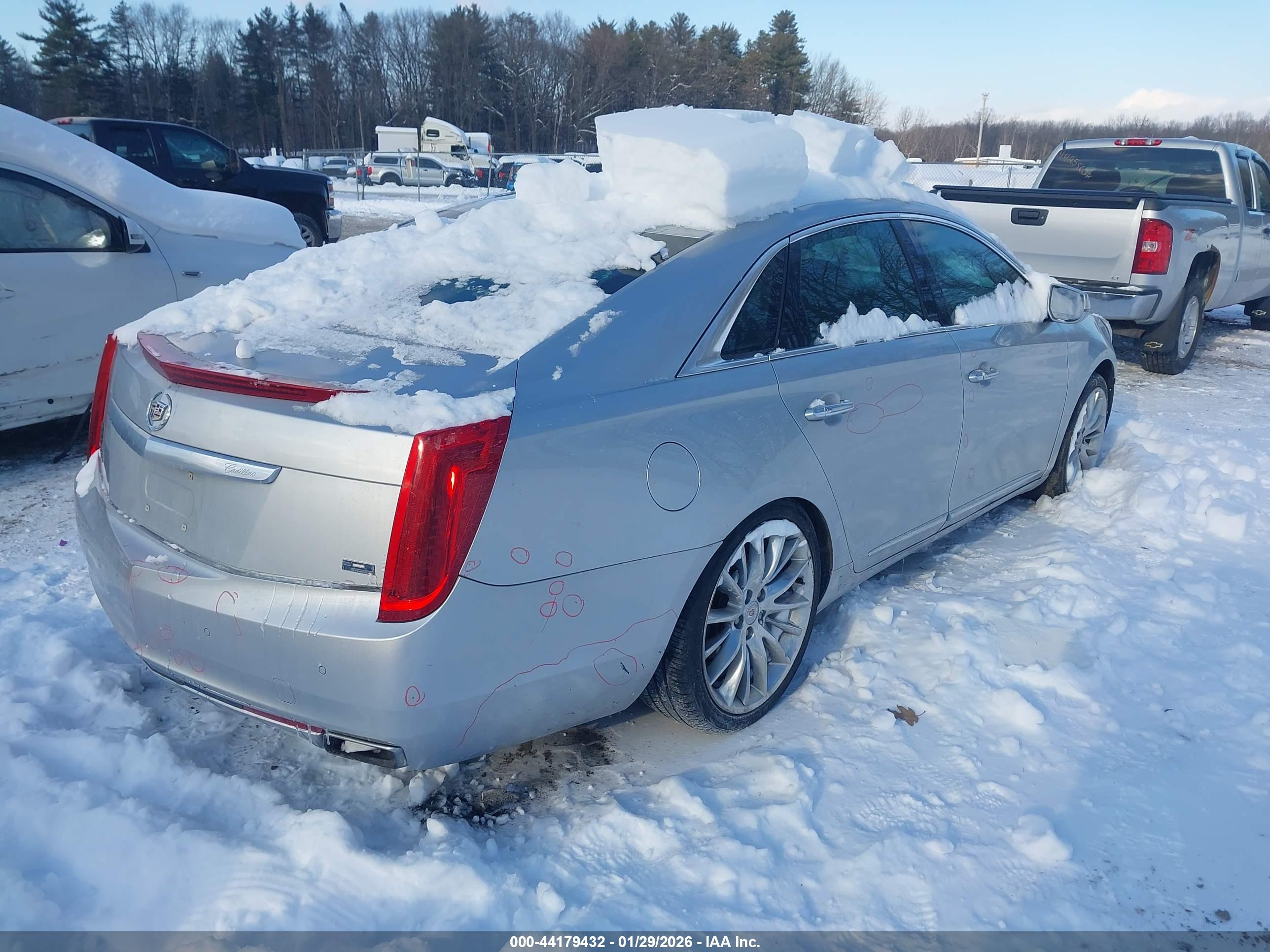 CADILLAC XTS image 4