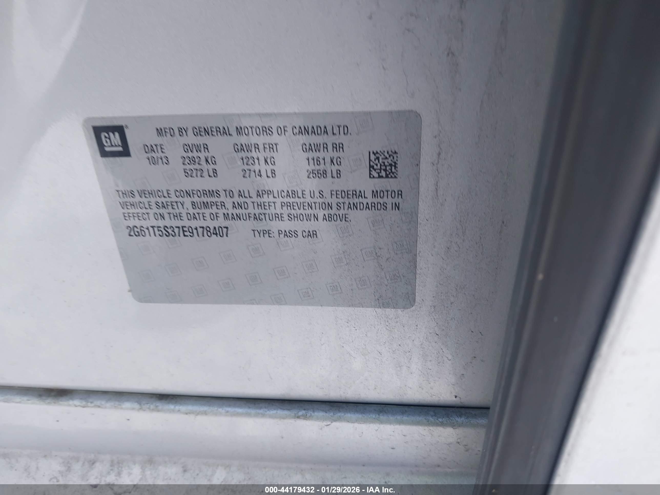 CADILLAC XTS image 9
