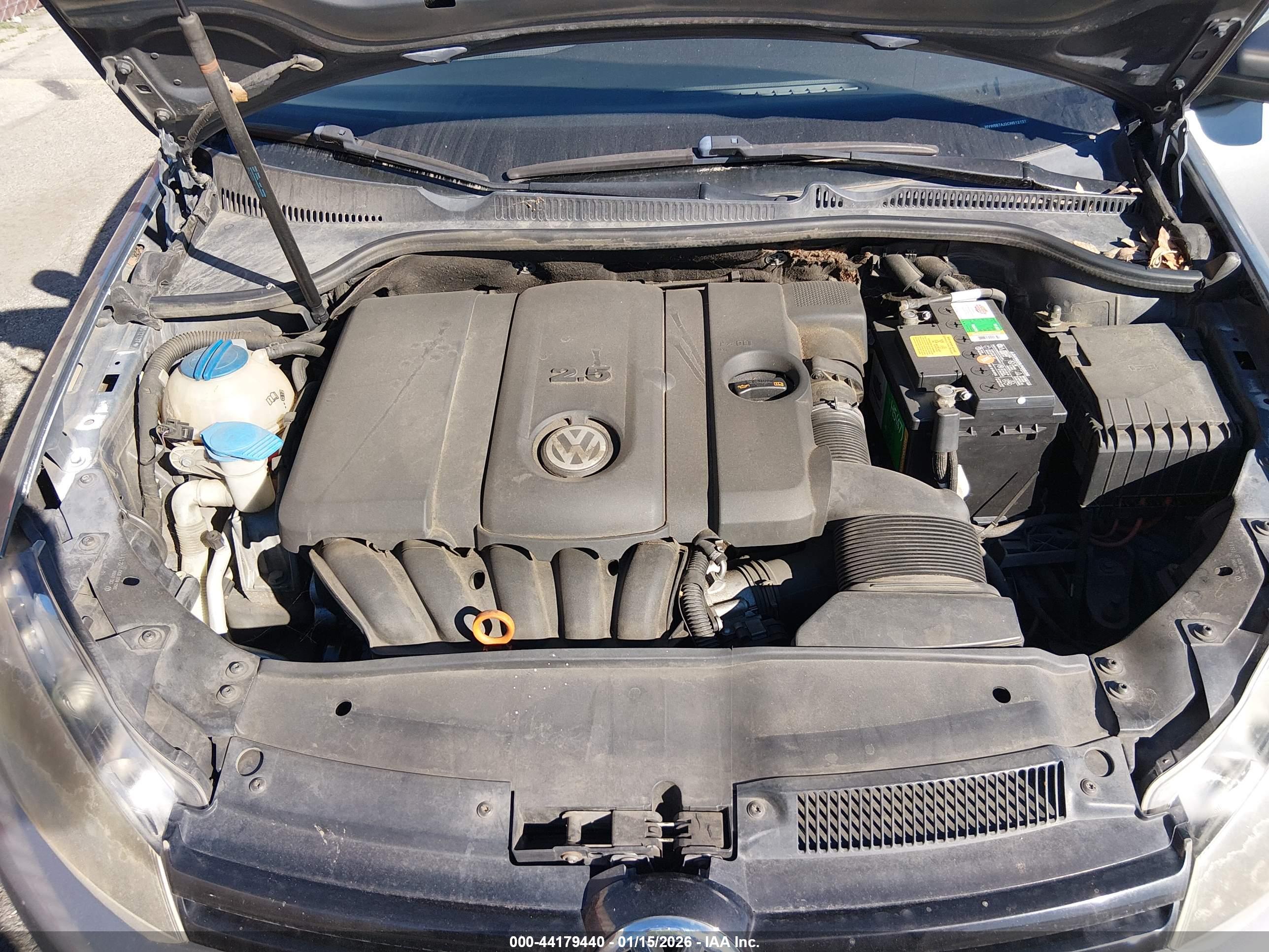 VOLKSWAGEN GOLF image 10