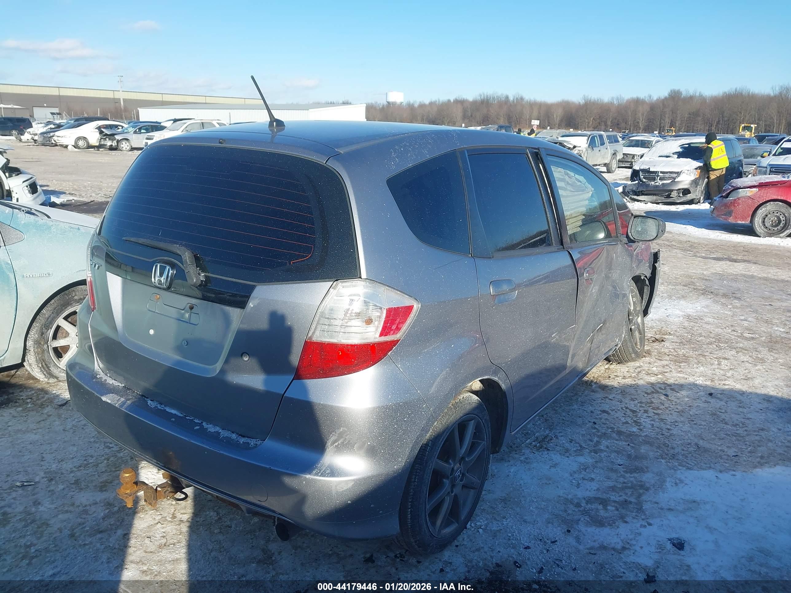 HONDA FIT image 4