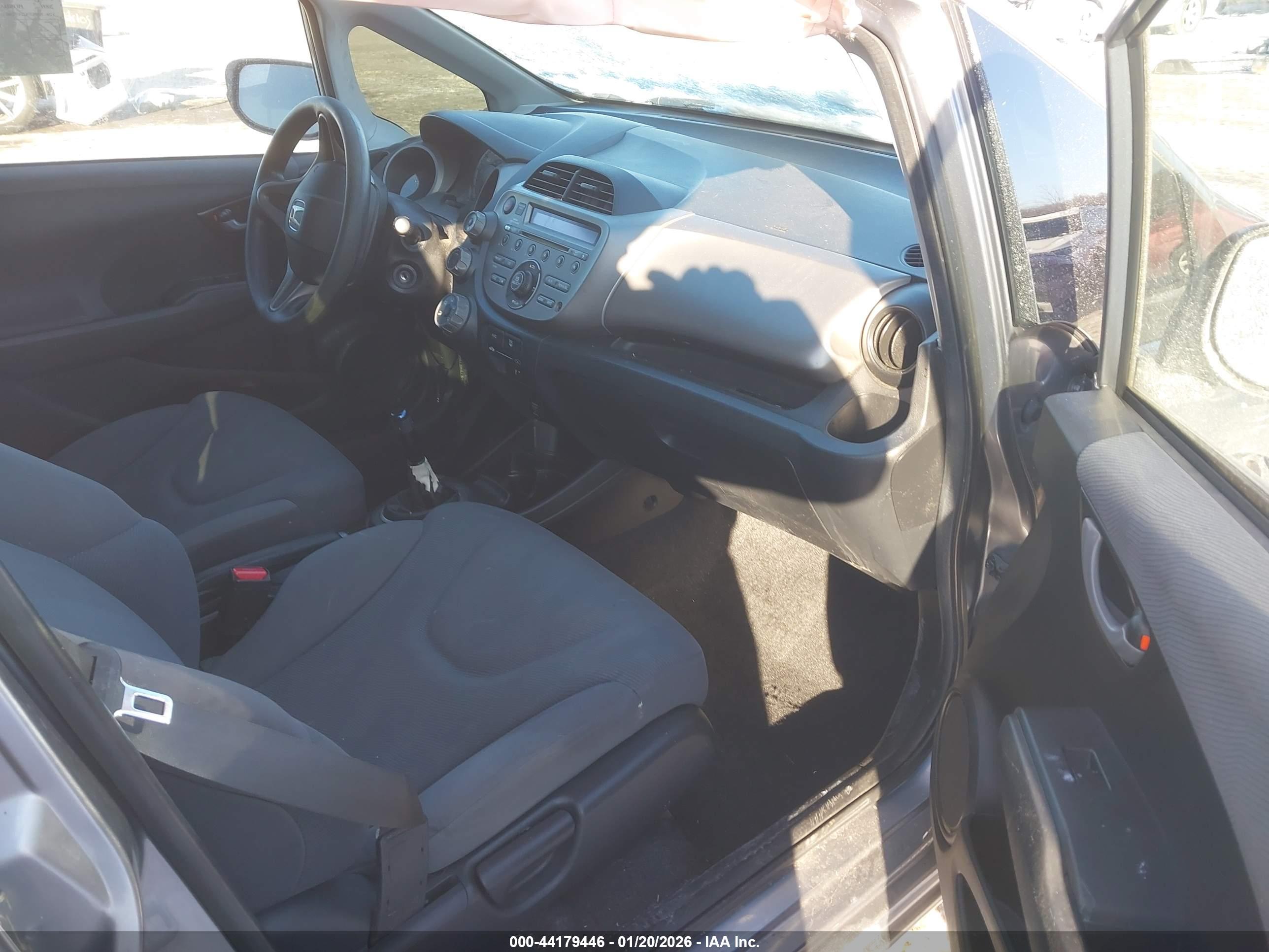 HONDA FIT image 5