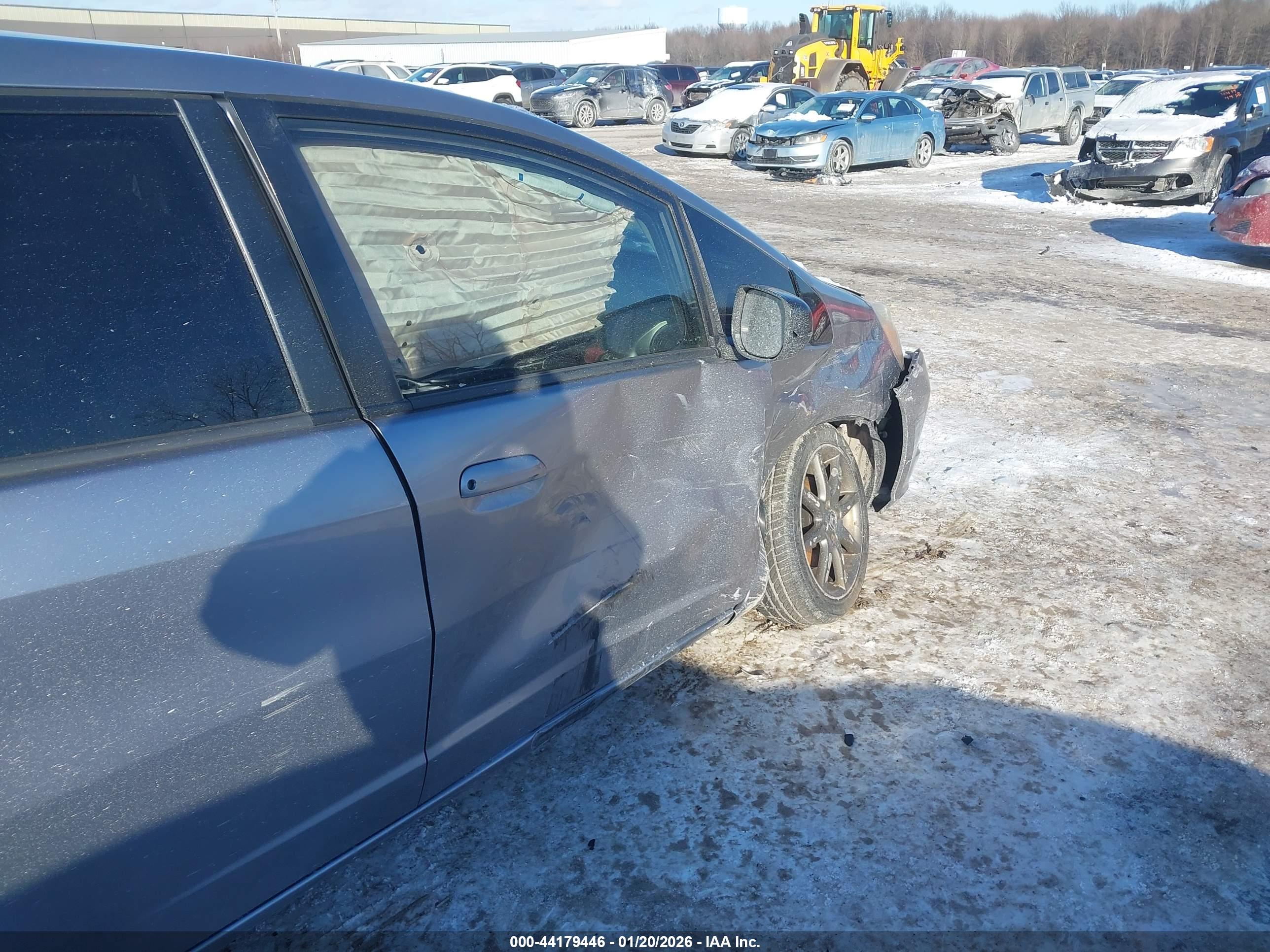 HONDA FIT image 6