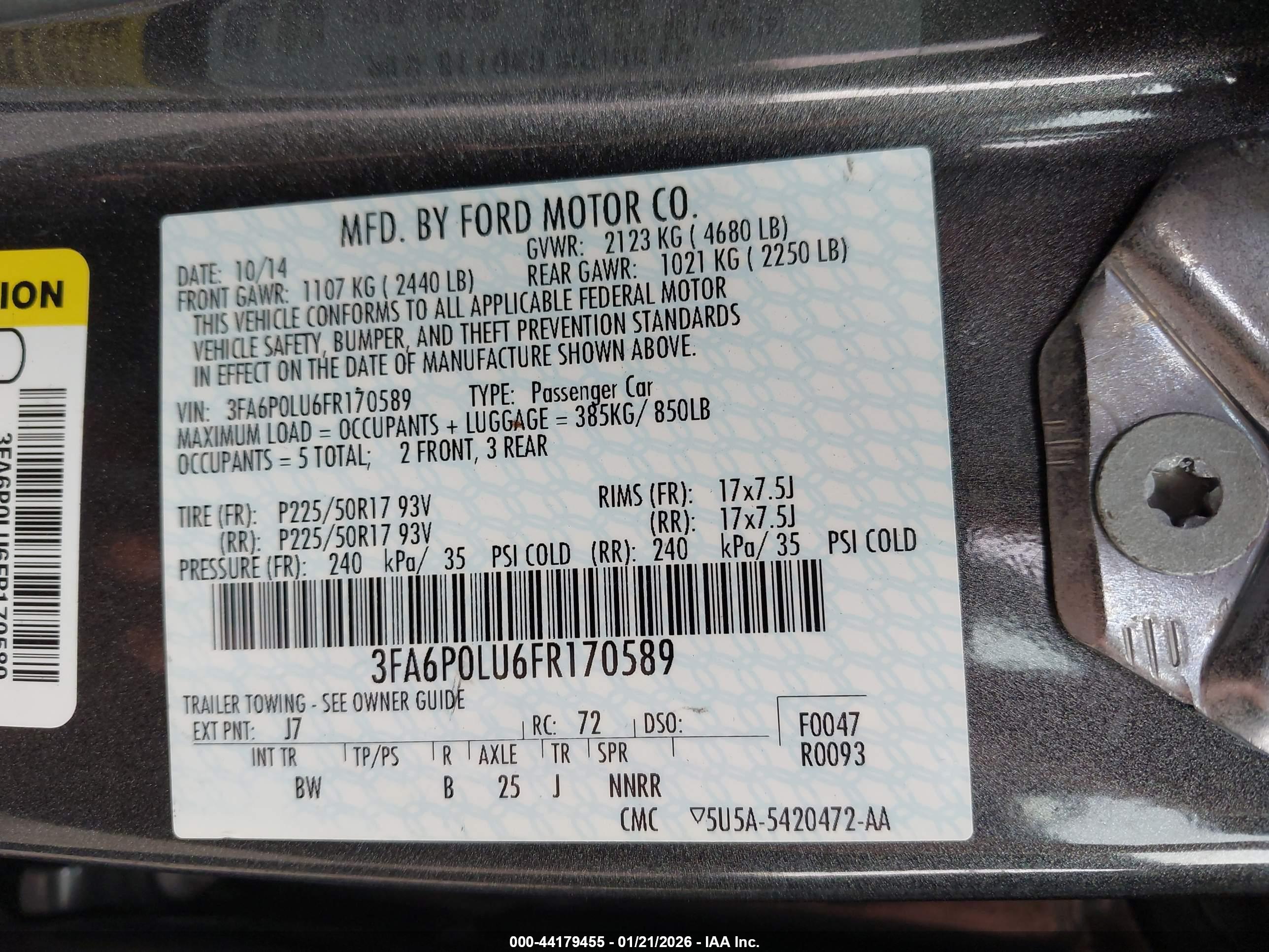 FORD FUSION image 9