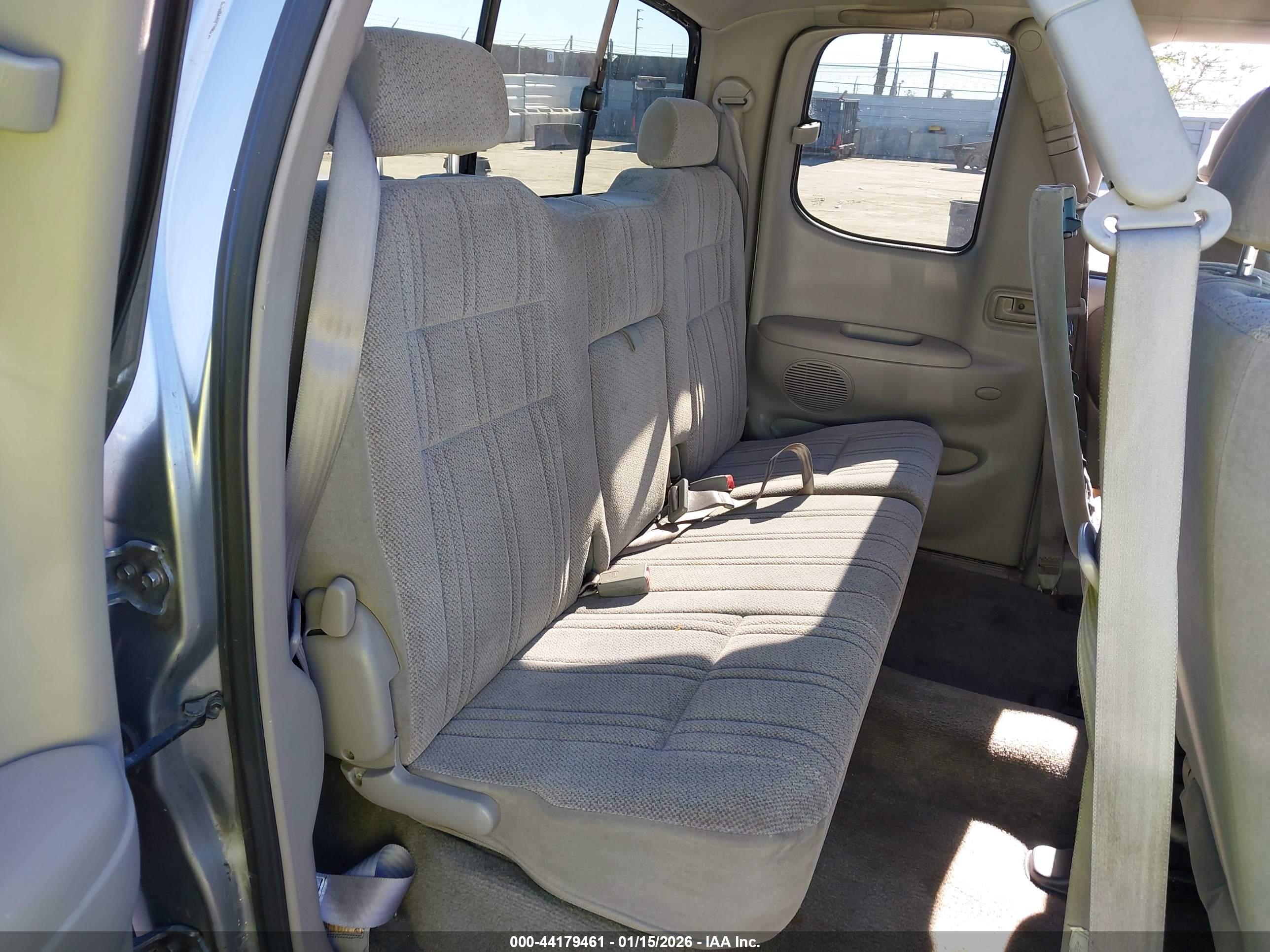 TOYOTA TUNDRA image 8