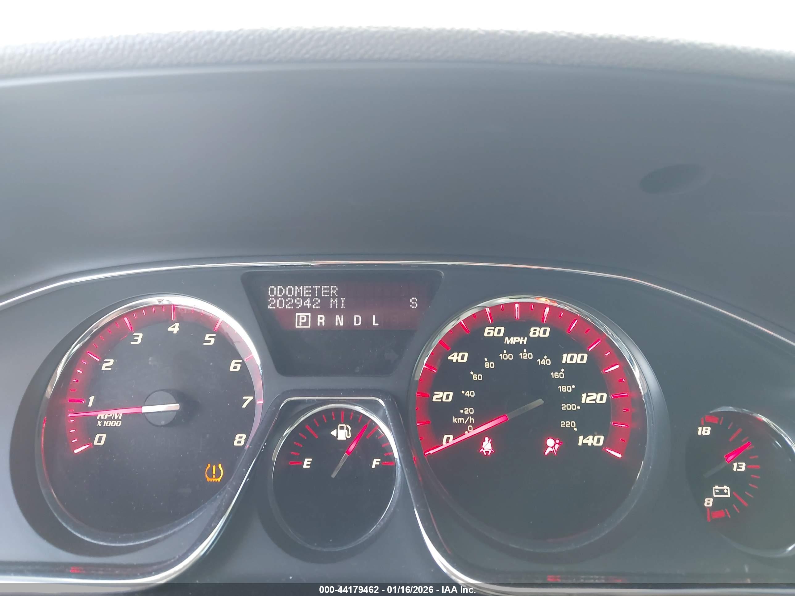 GMC ACADIA image 7