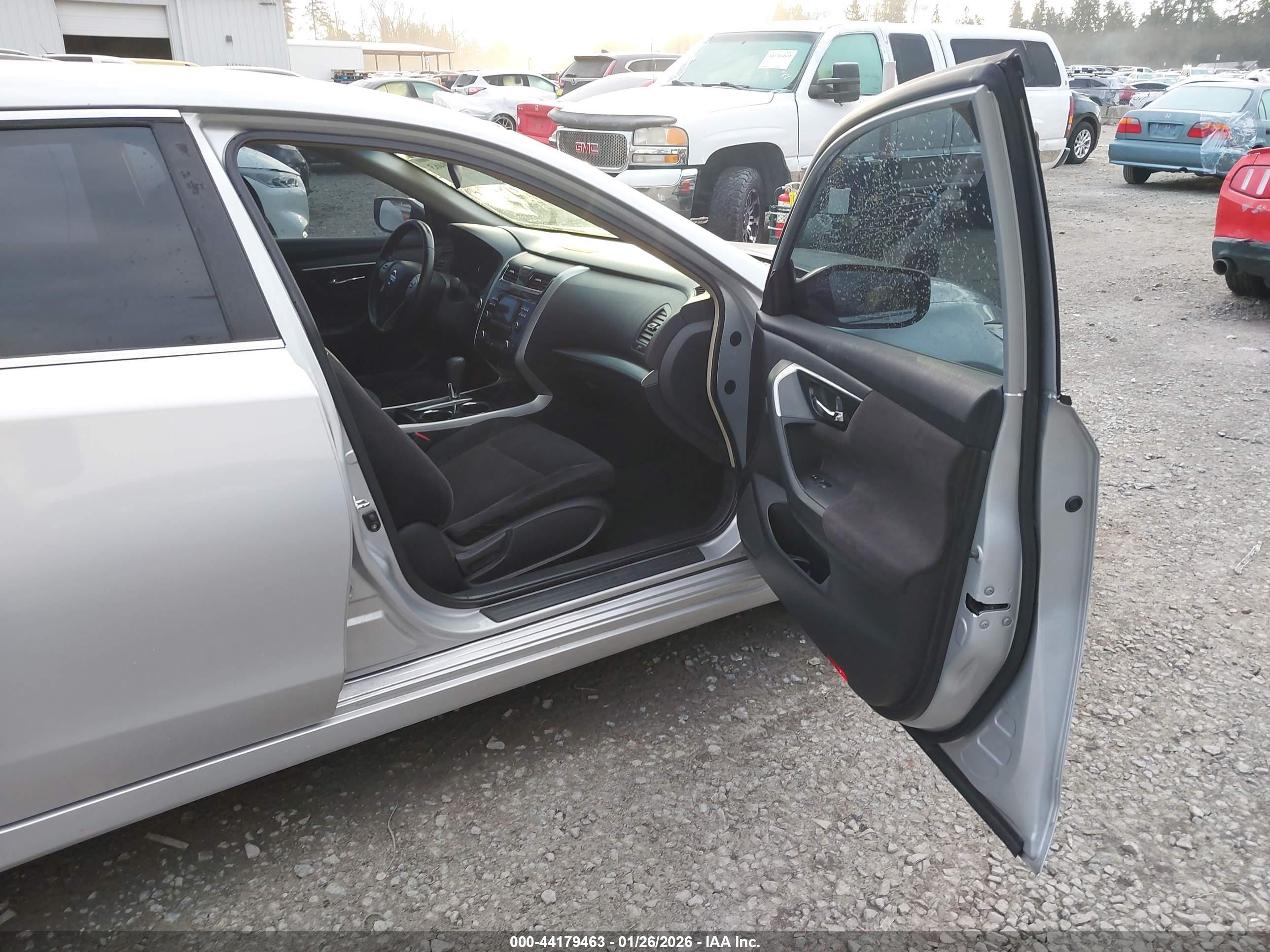 NISSAN ALTIMA image 5