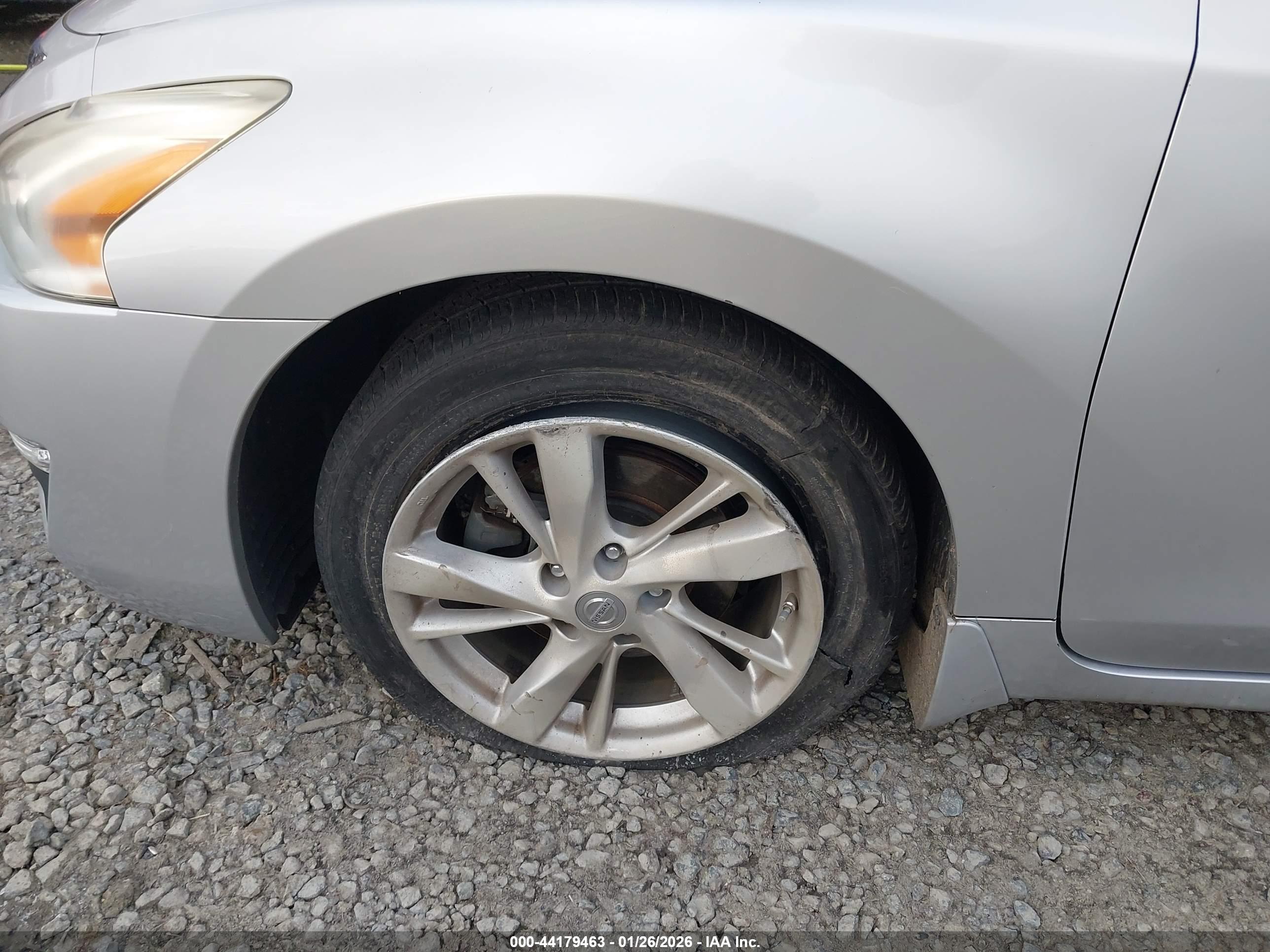 NISSAN ALTIMA image 6