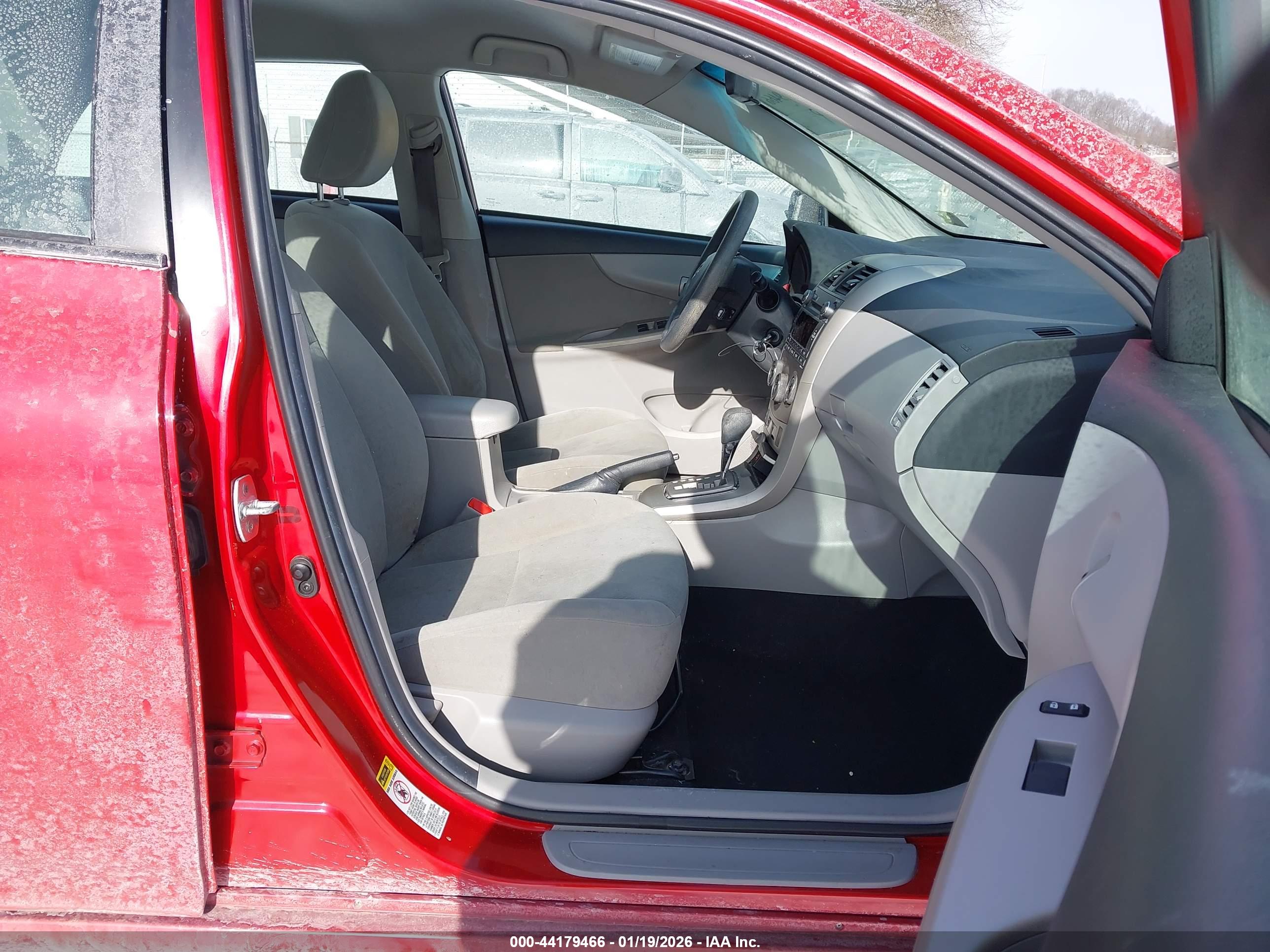 TOYOTA COROLLA image 5