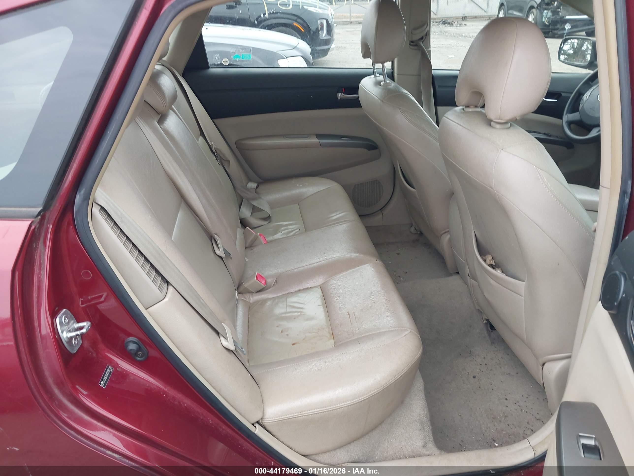 TOYOTA PRIUS image 8