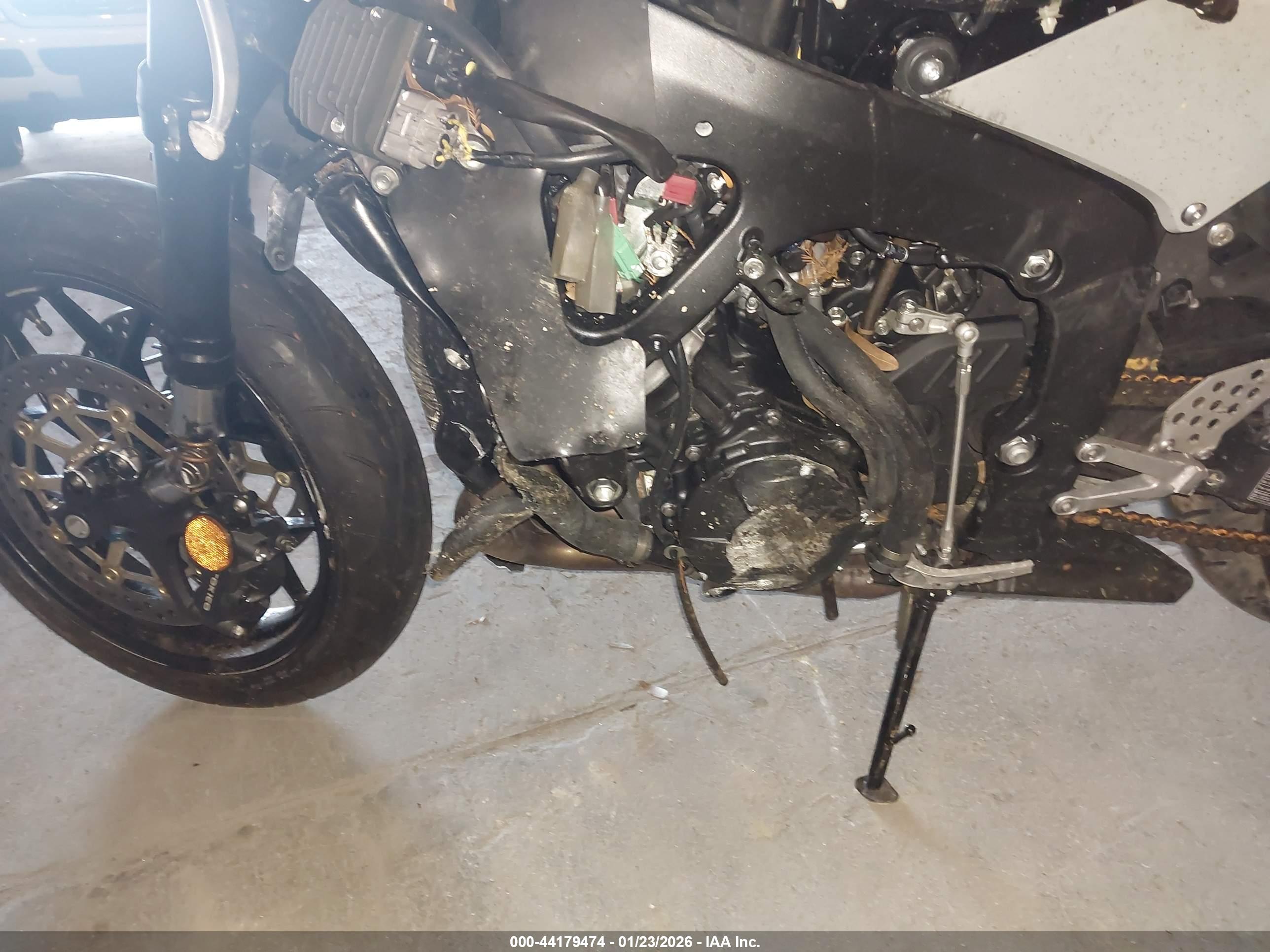 HONDA CBR600 image 9