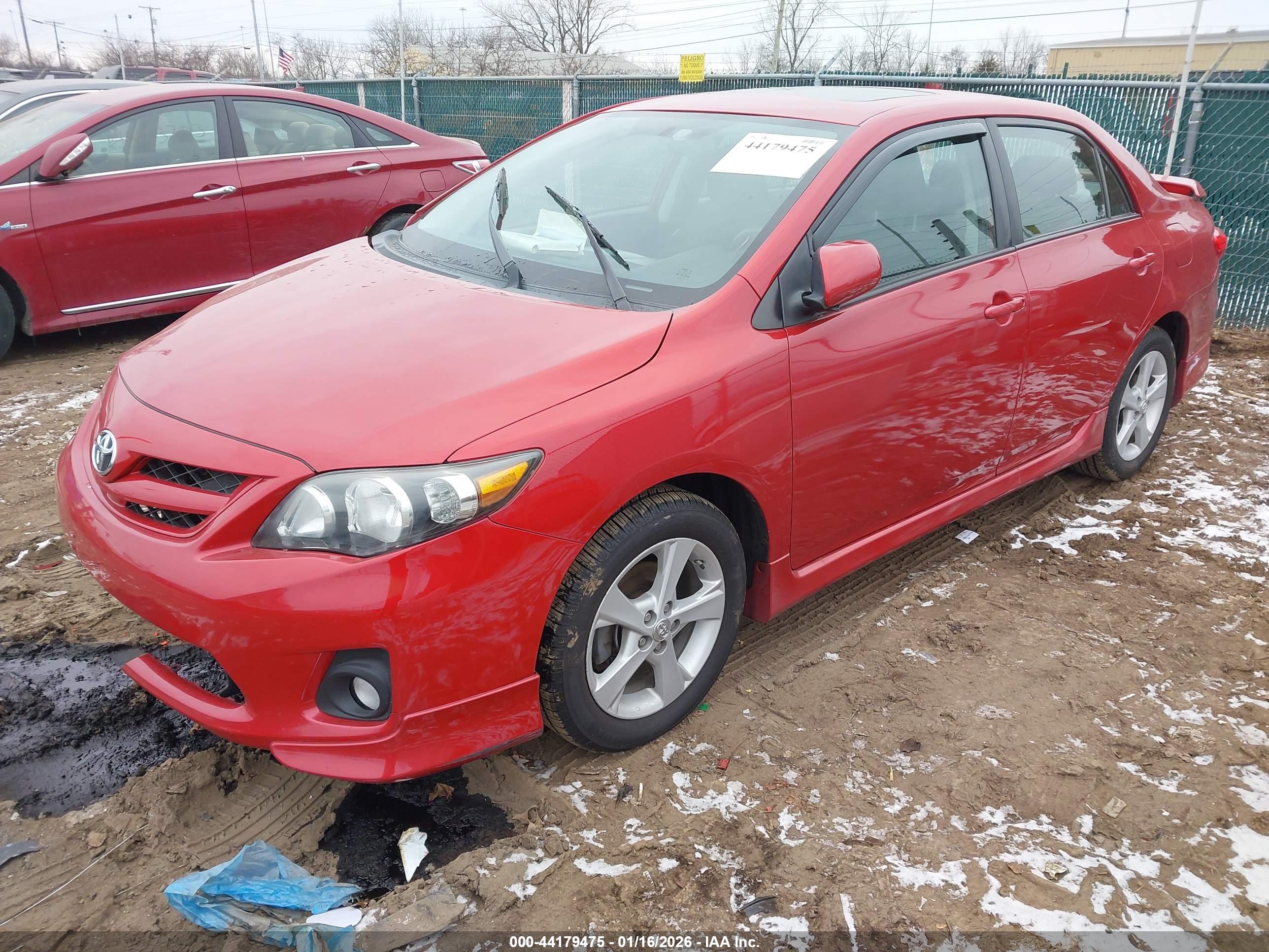 TOYOTA COROLLA image 2