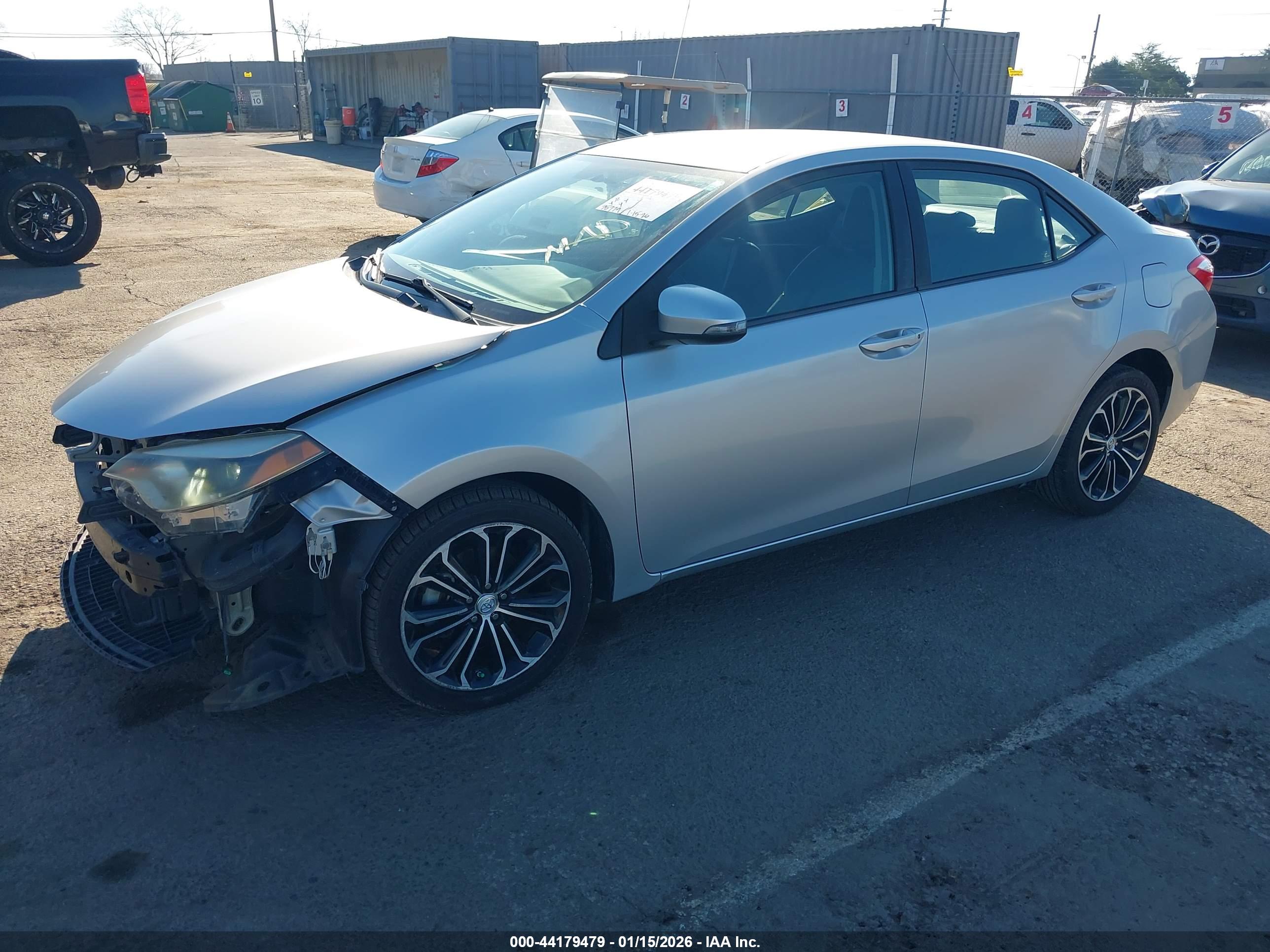 TOYOTA COROLLA image 2