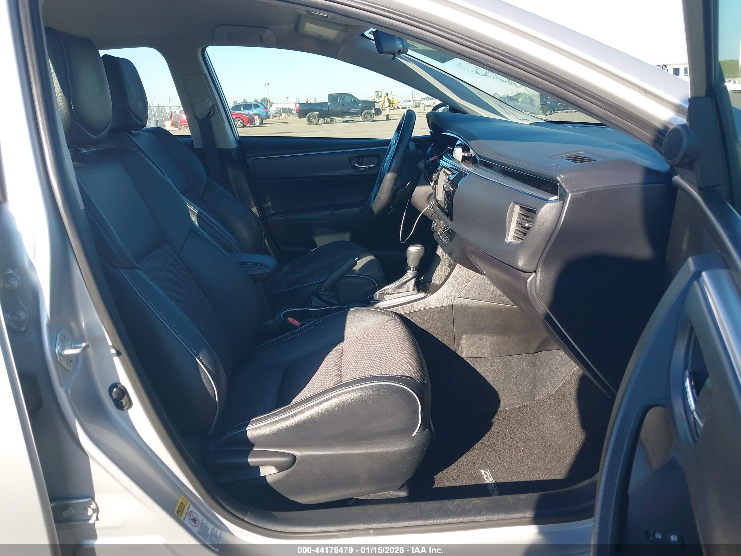 TOYOTA COROLLA image 5
