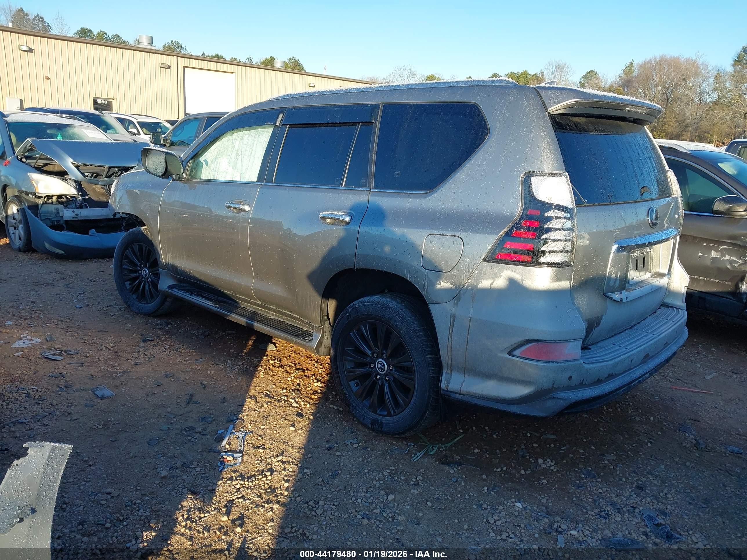 LEXUS GX image 3