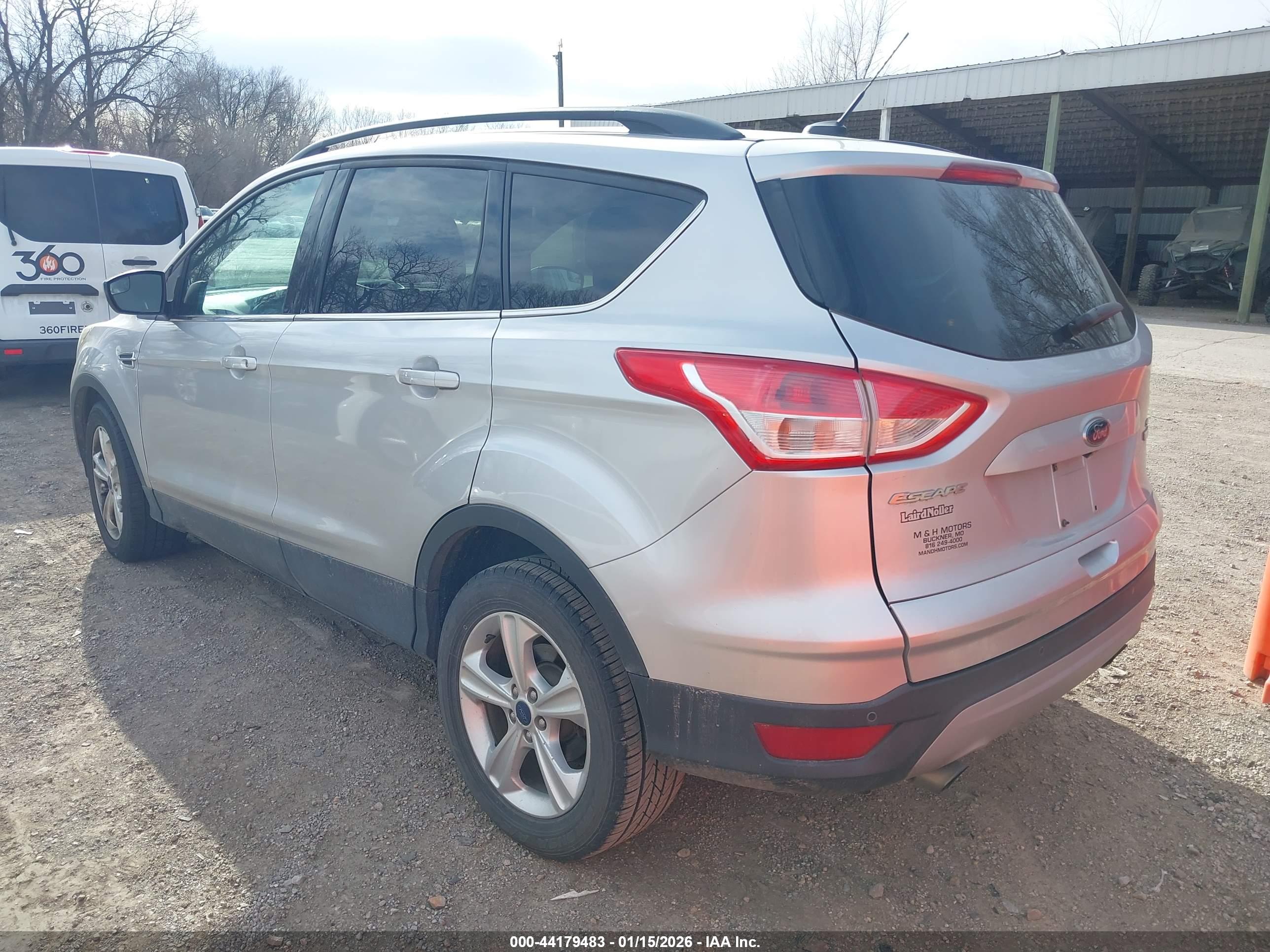 FORD ESCAPE image 3