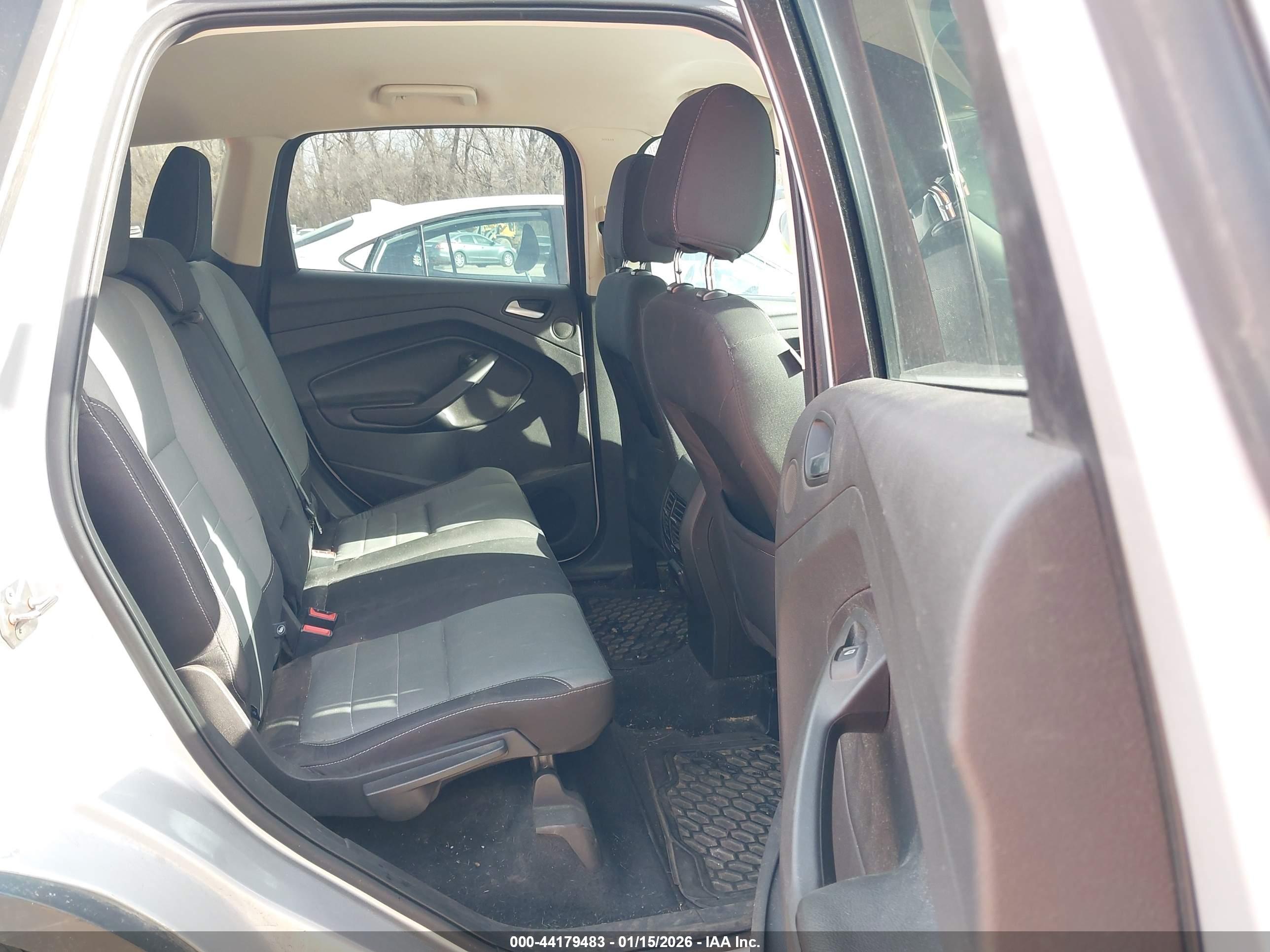 FORD ESCAPE image 8