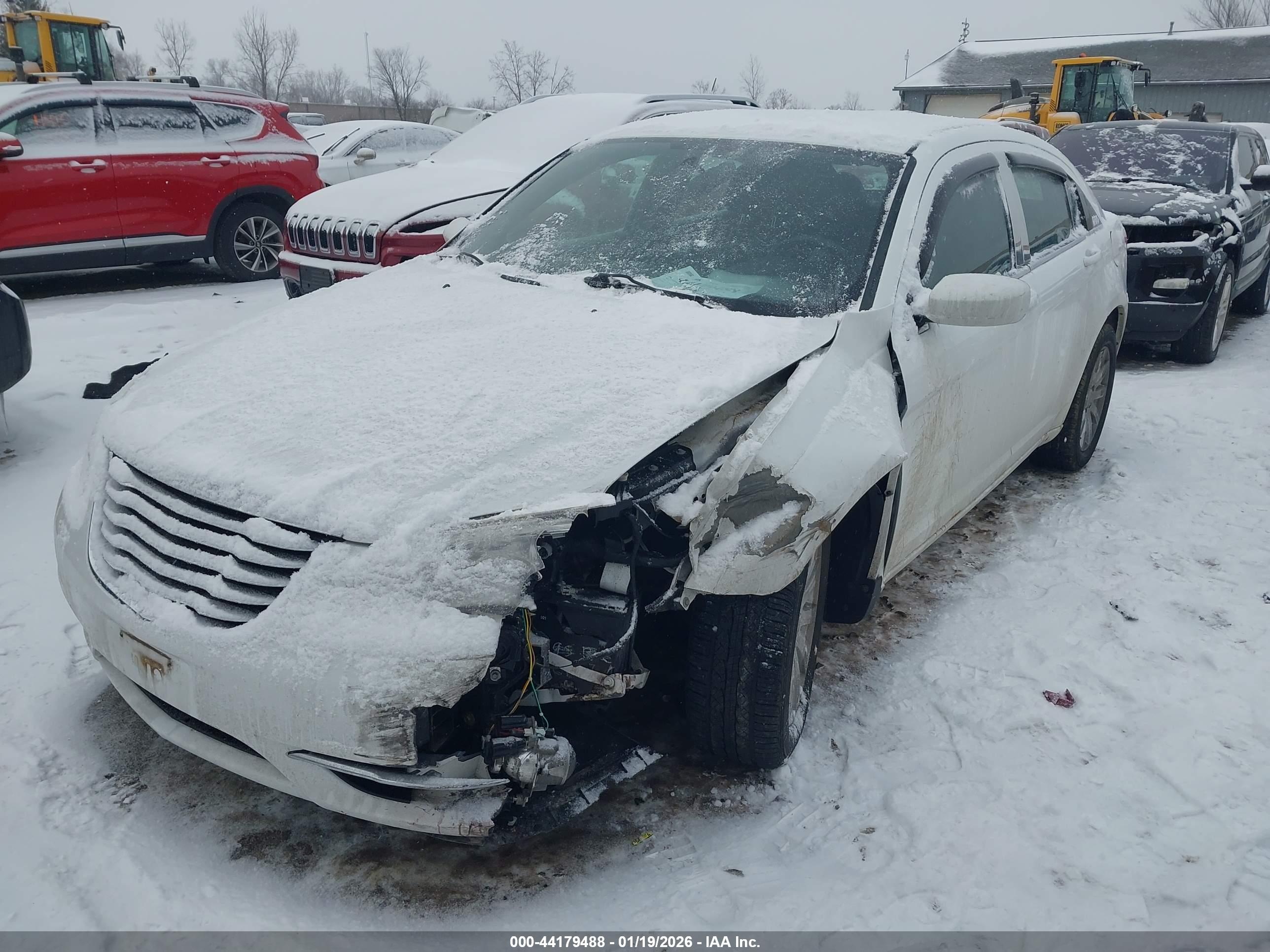 CHRYSLER 200 image 2