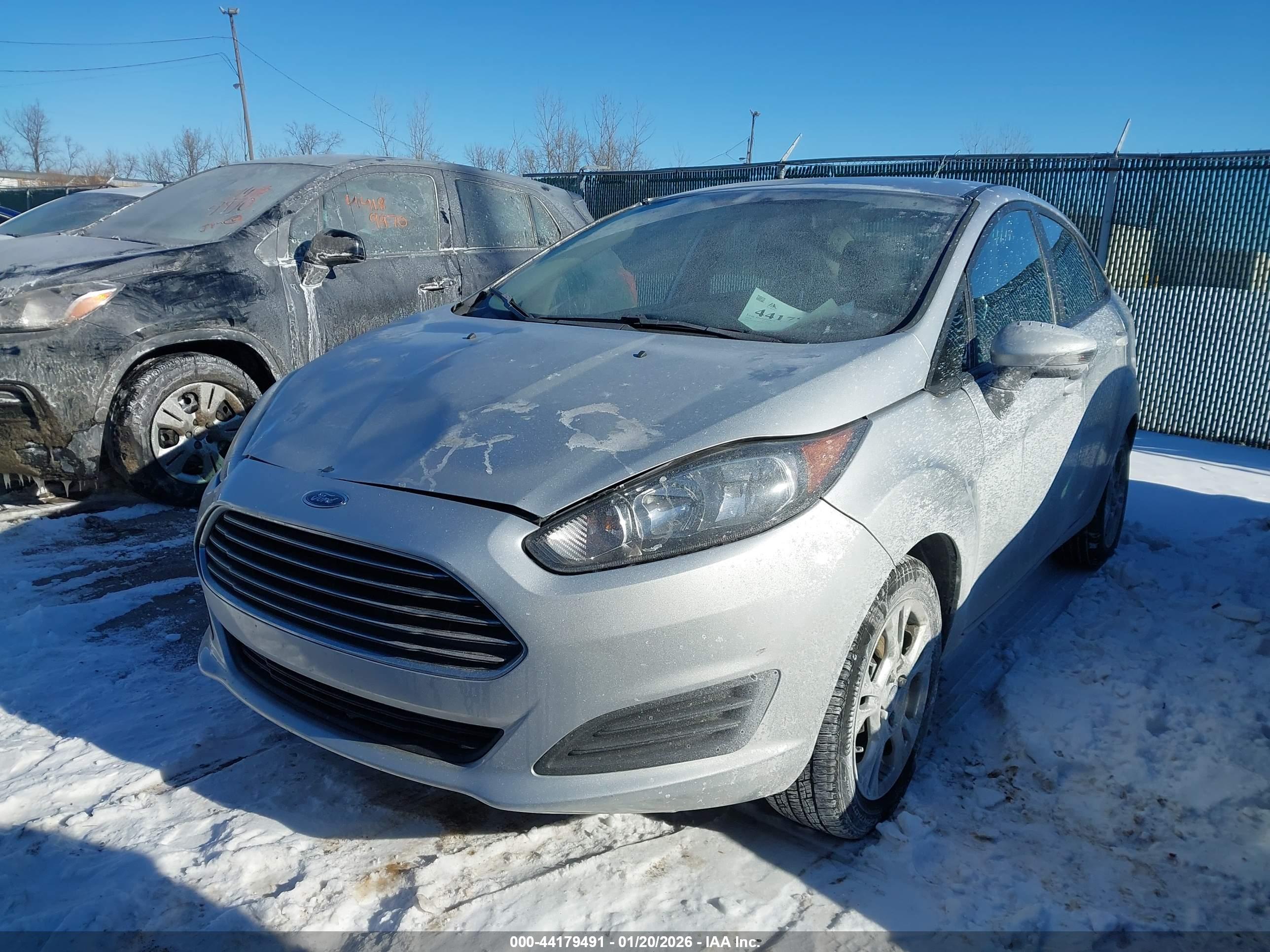 FORD FIESTA image 2