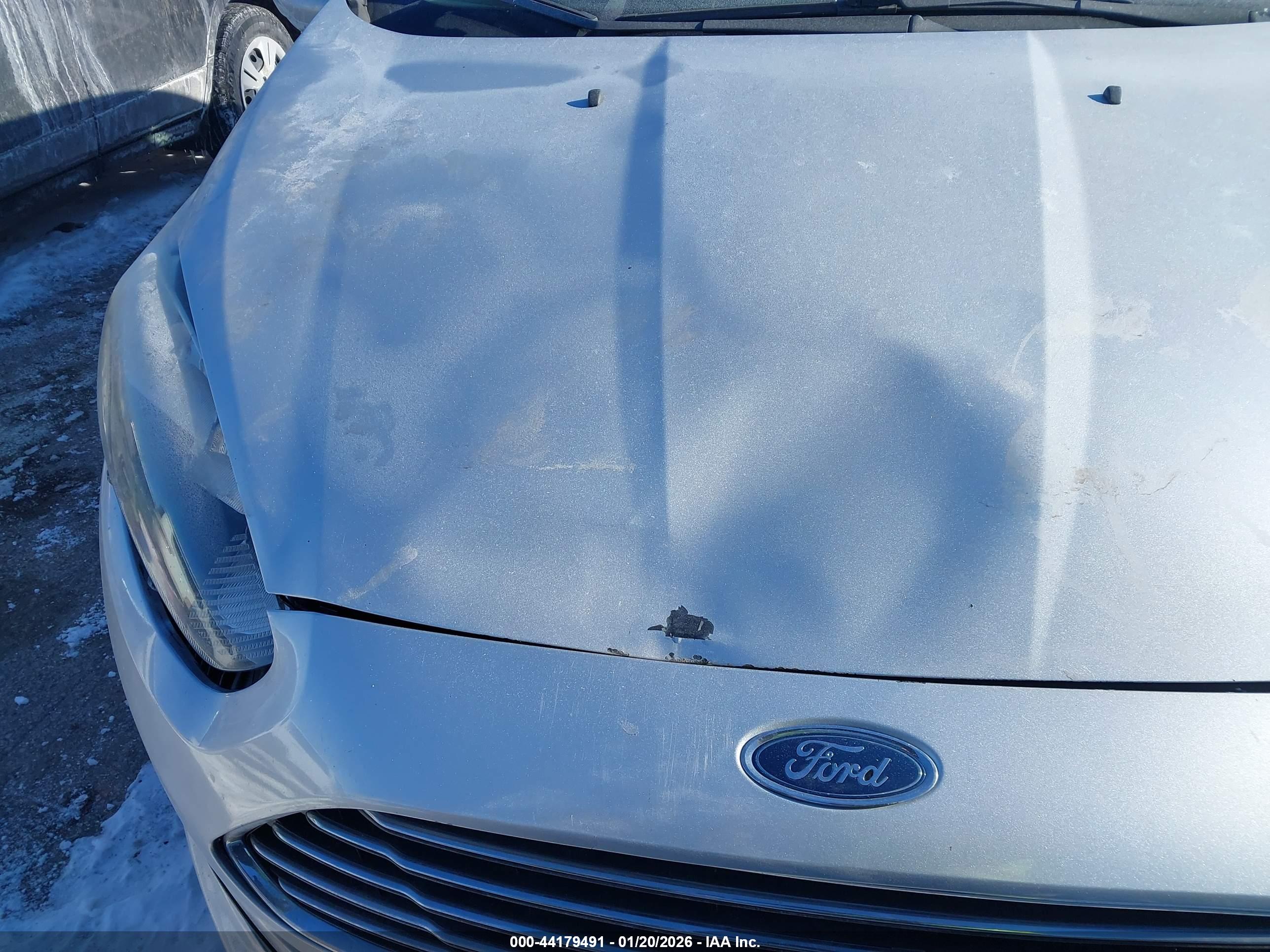 FORD FIESTA image 6