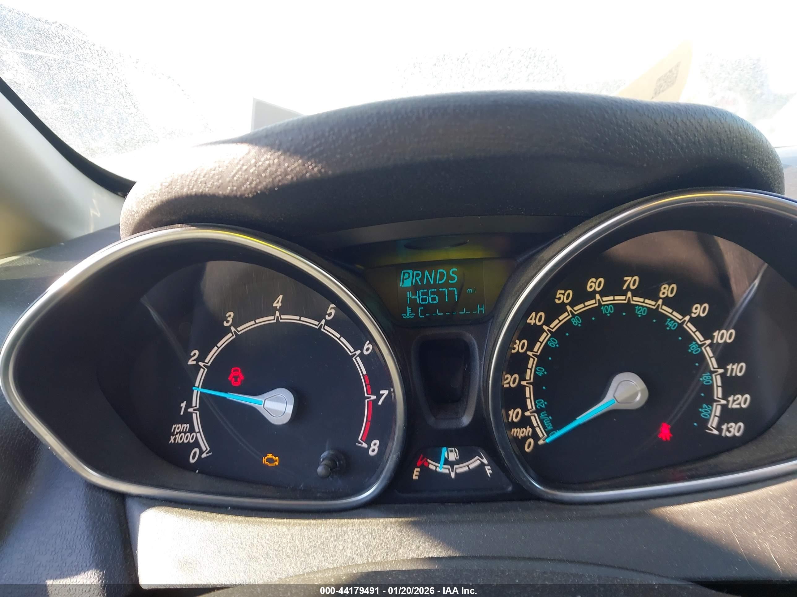 FORD FIESTA image 7
