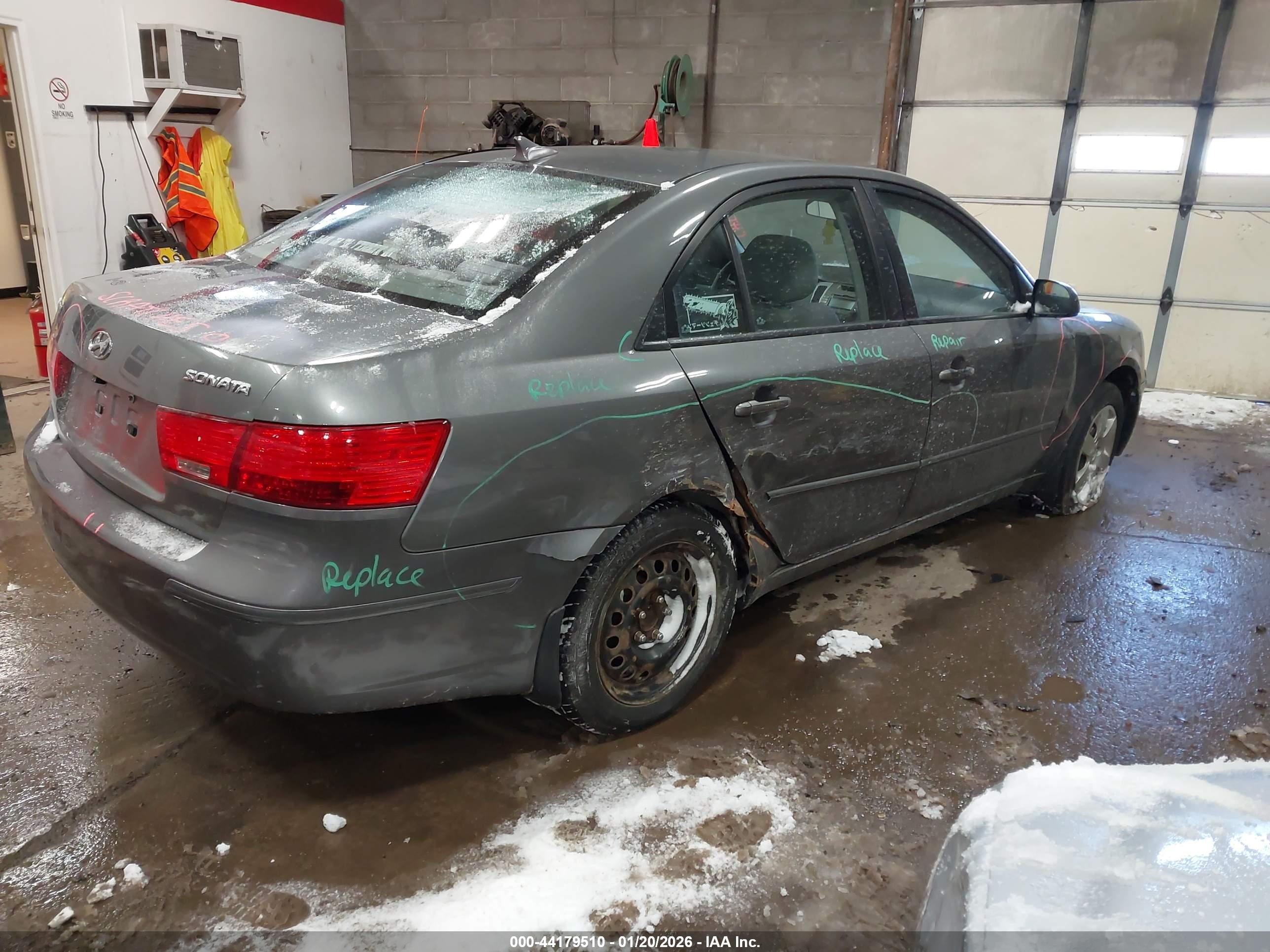 HYUNDAI SONATA image 4