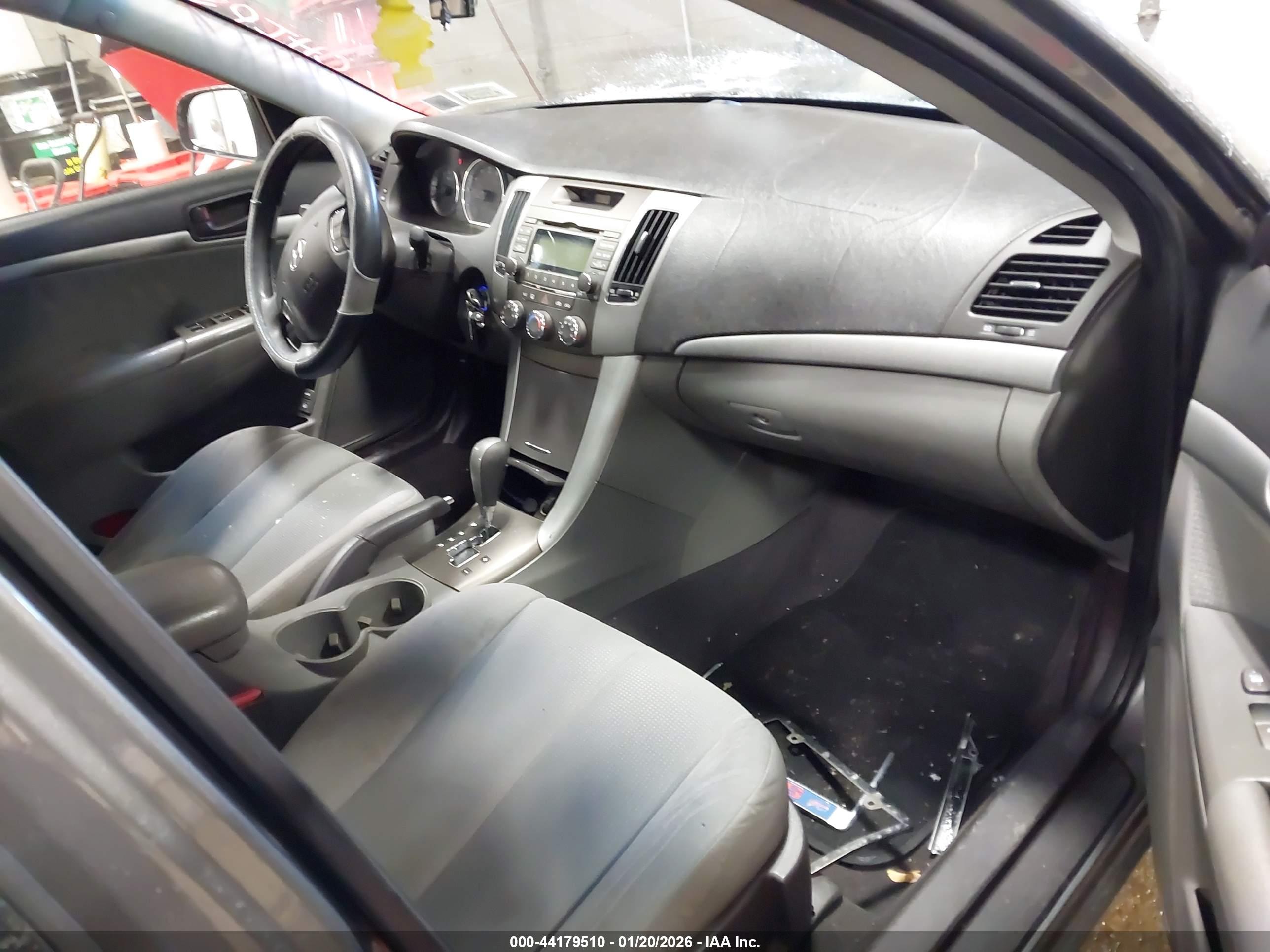 HYUNDAI SONATA image 5