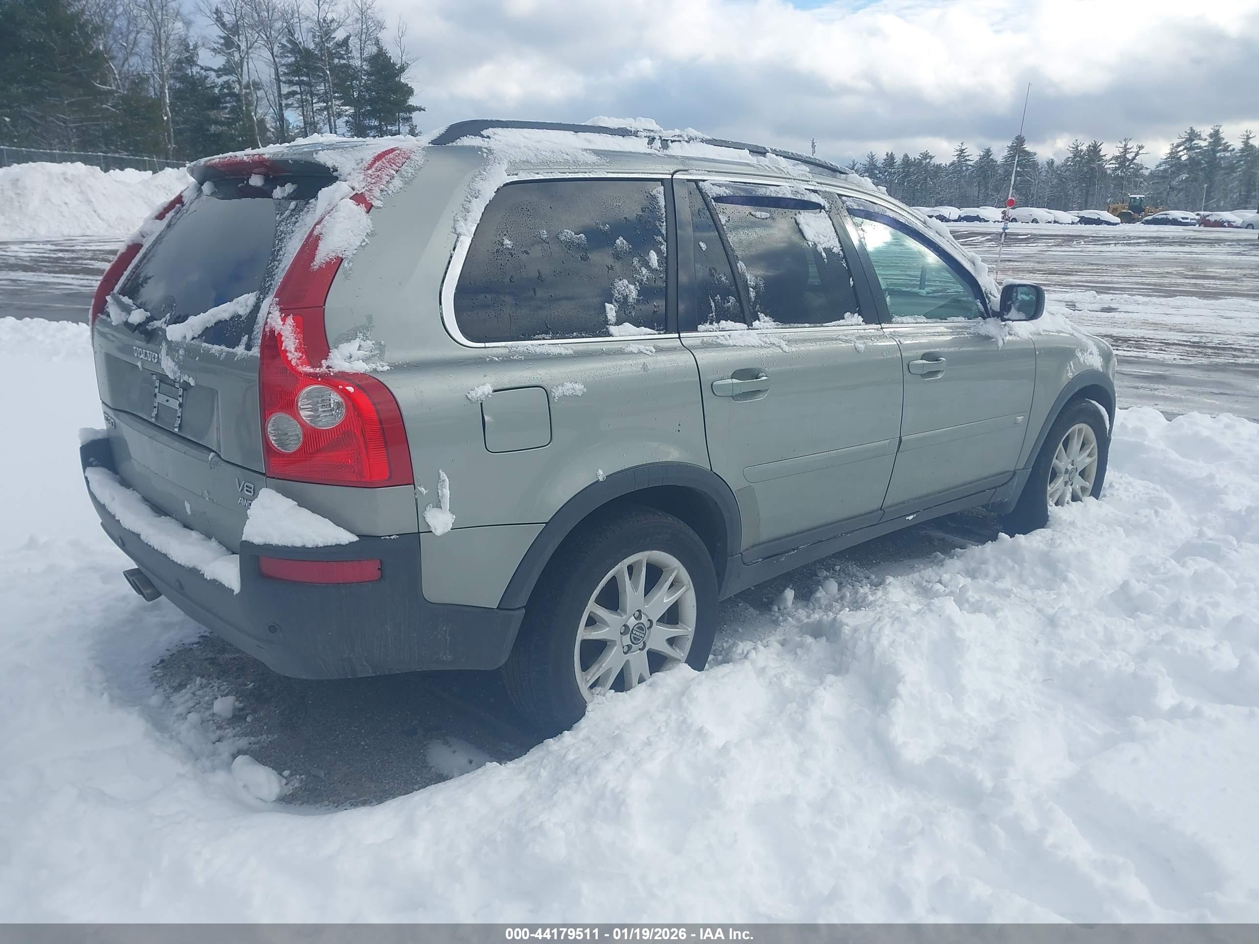 VOLVO XC90 image 4