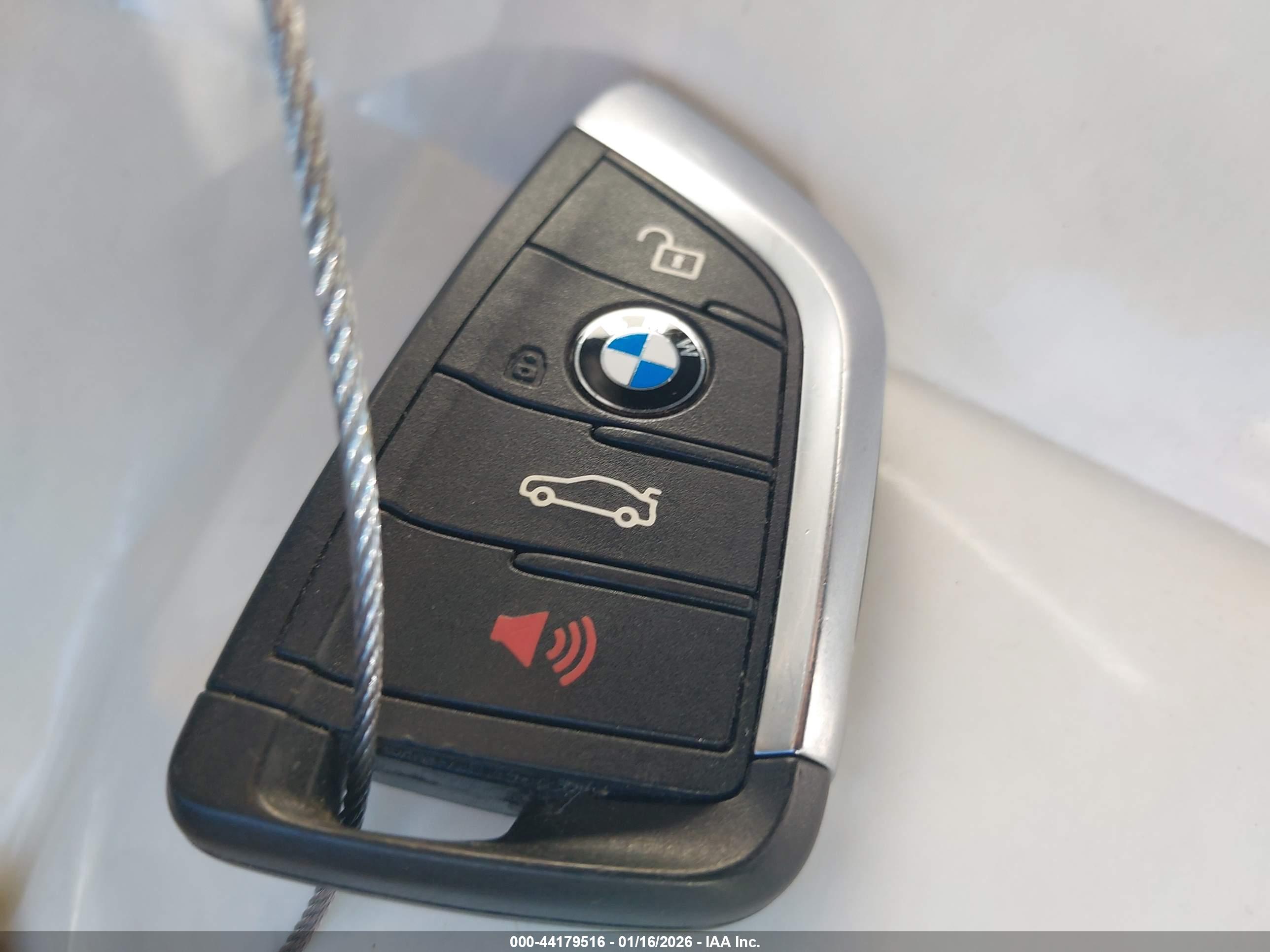 BMW X1 image 11