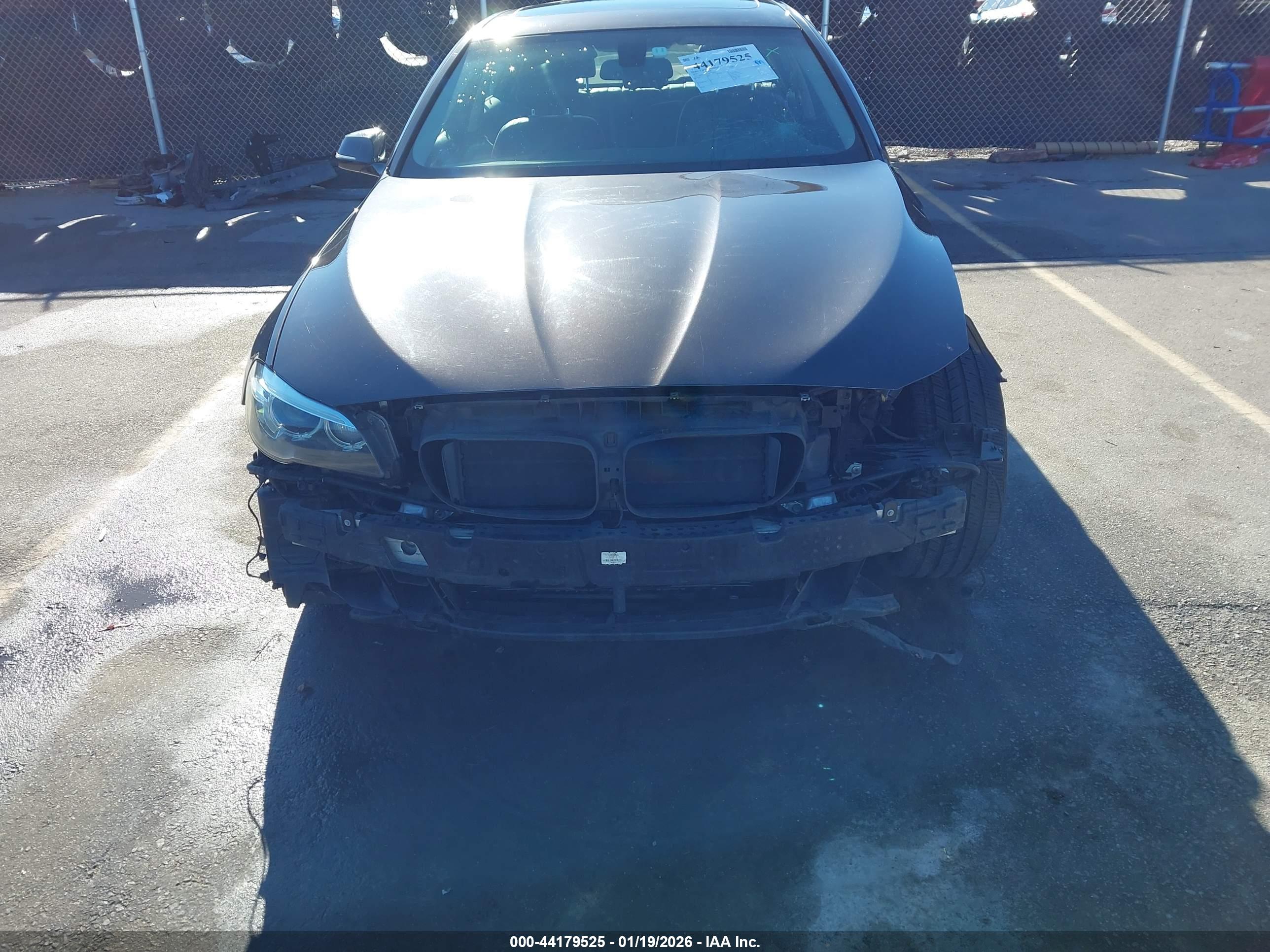 BMW 528I image 6