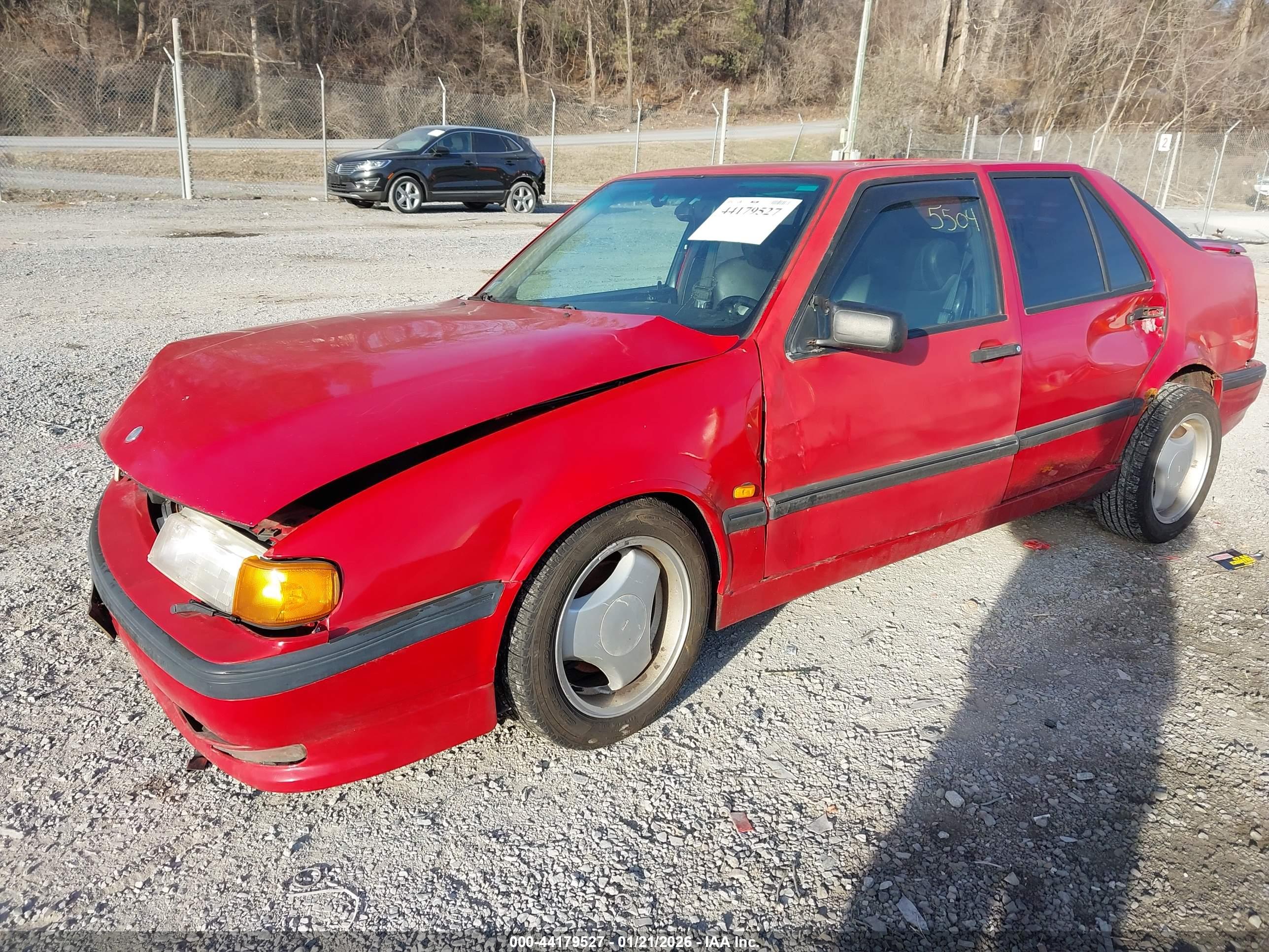 SAAB 9000 image 2