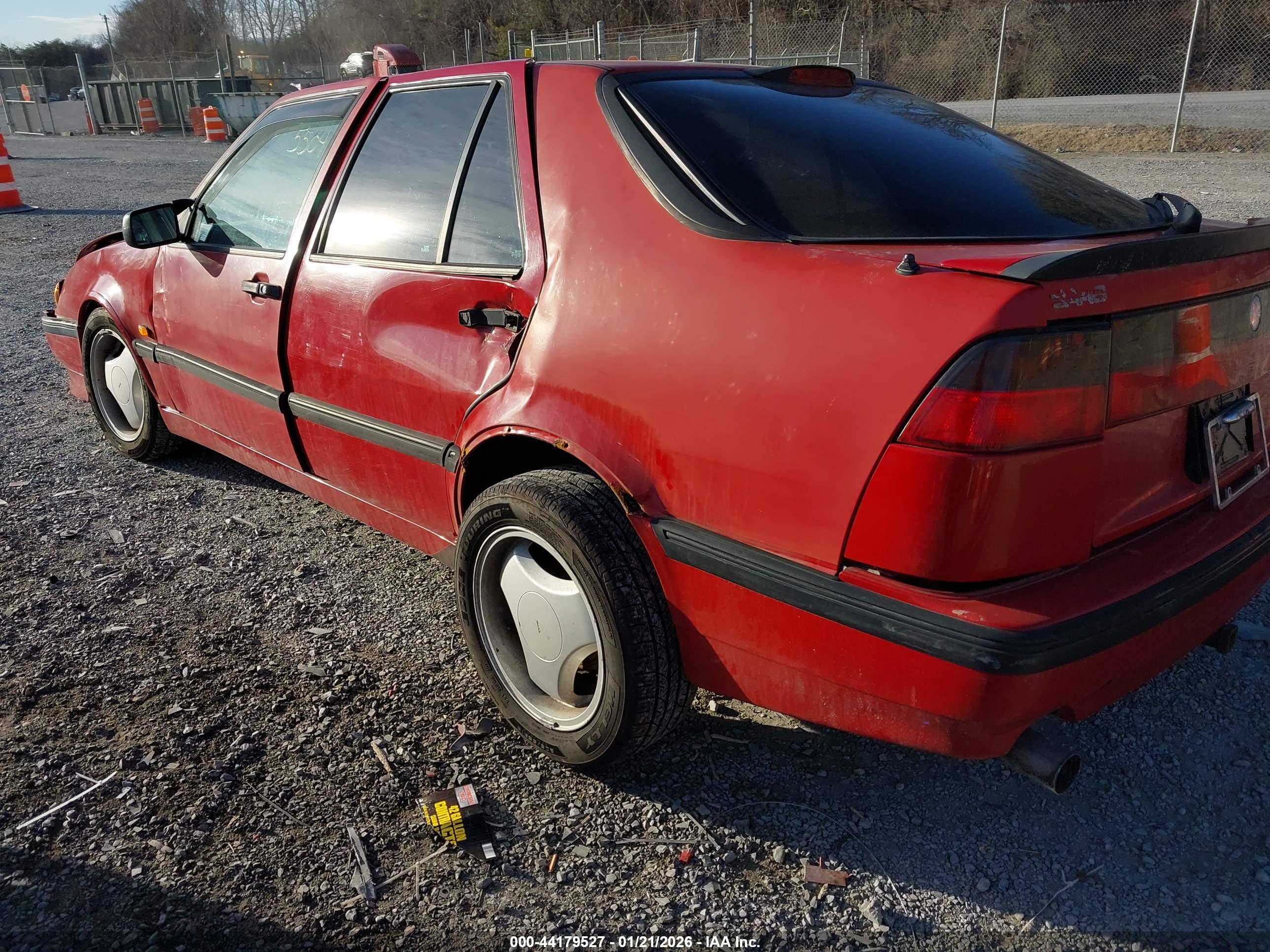 SAAB 9000 image 3