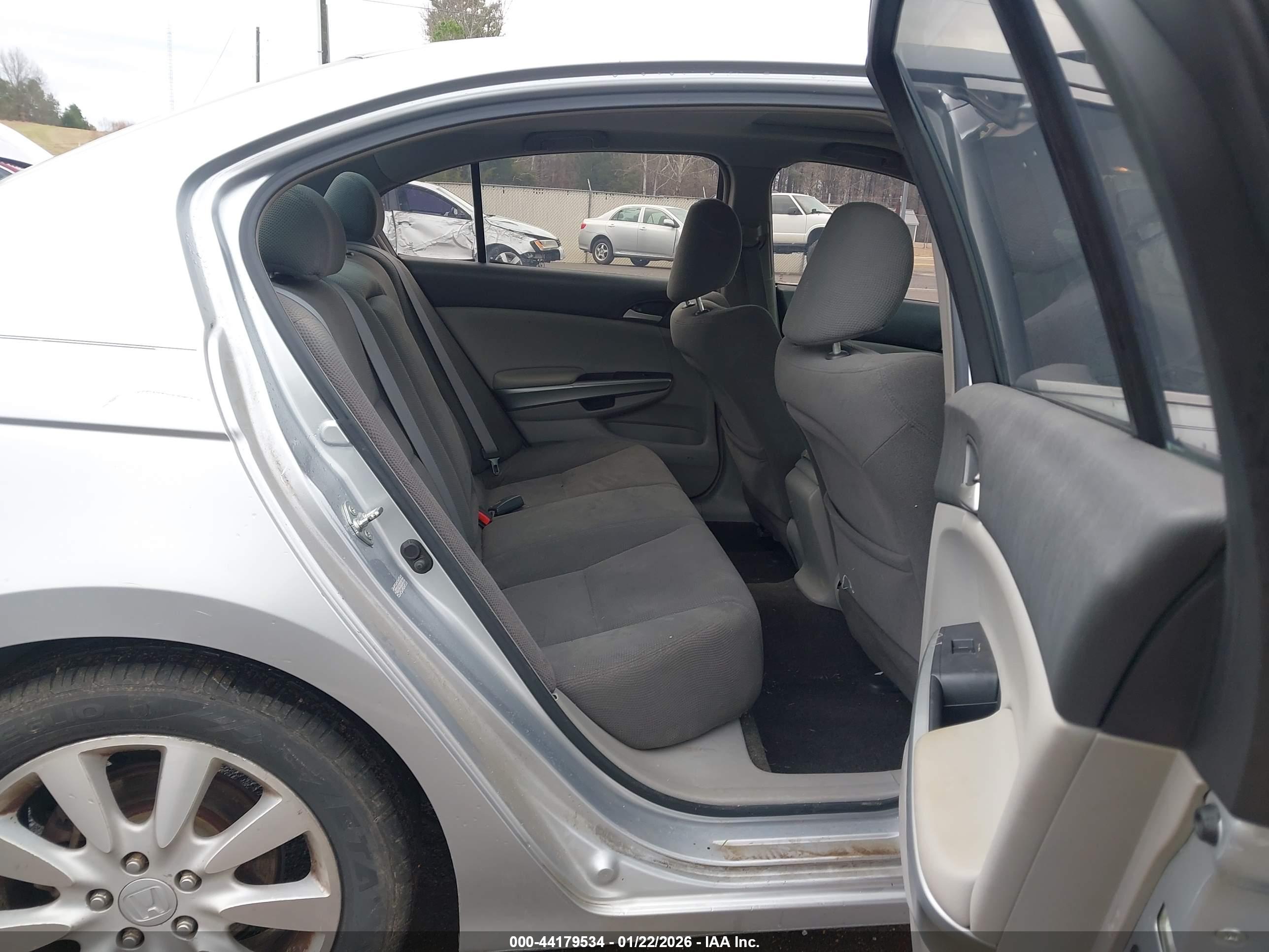 HONDA ACCORD image 8