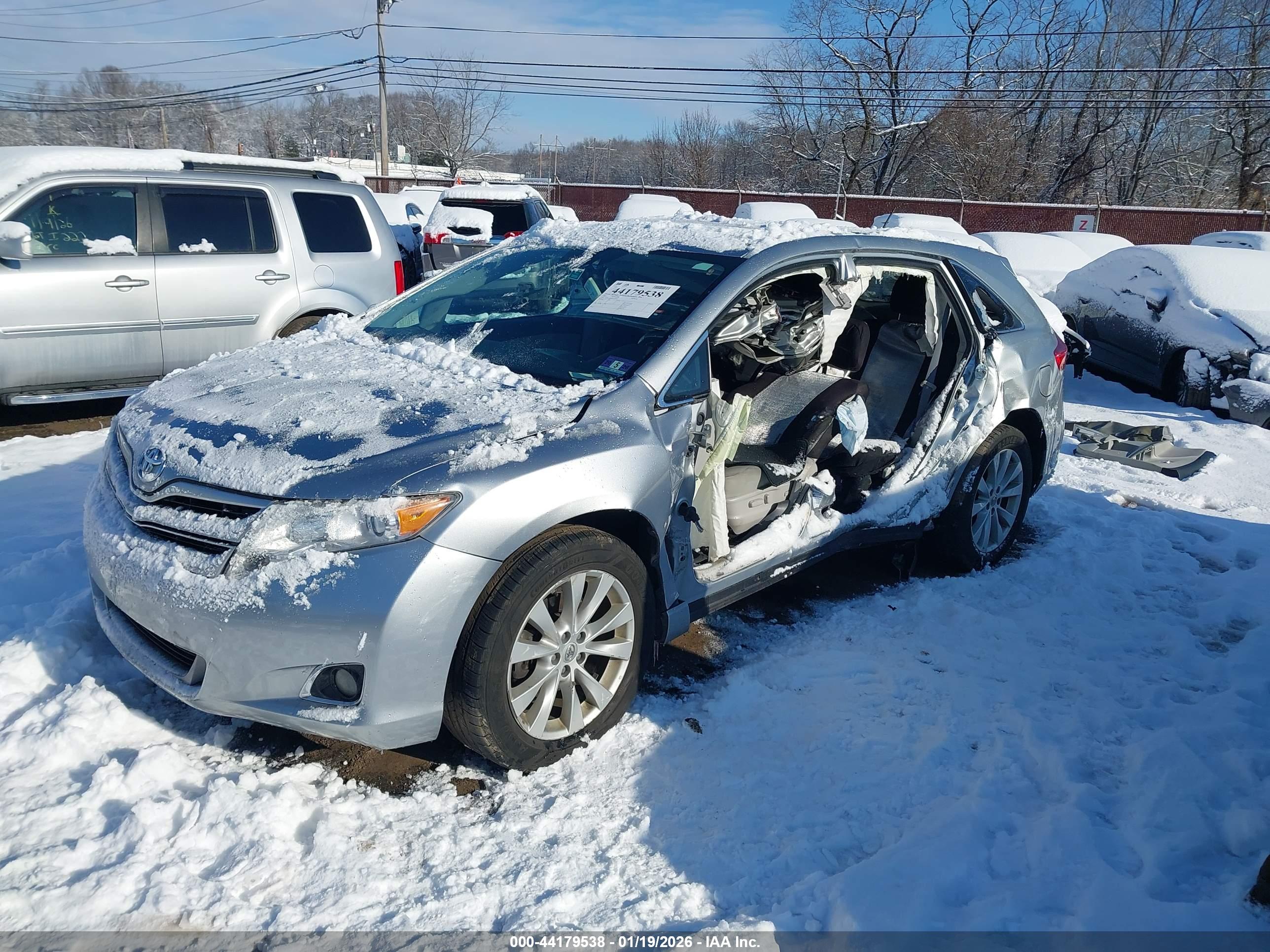 TOYOTA VENZA image 6