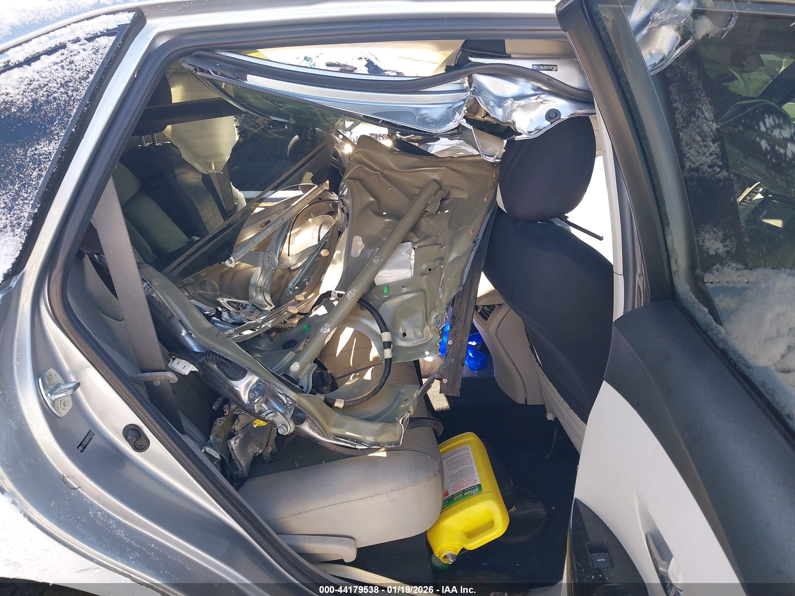 TOYOTA VENZA image 8