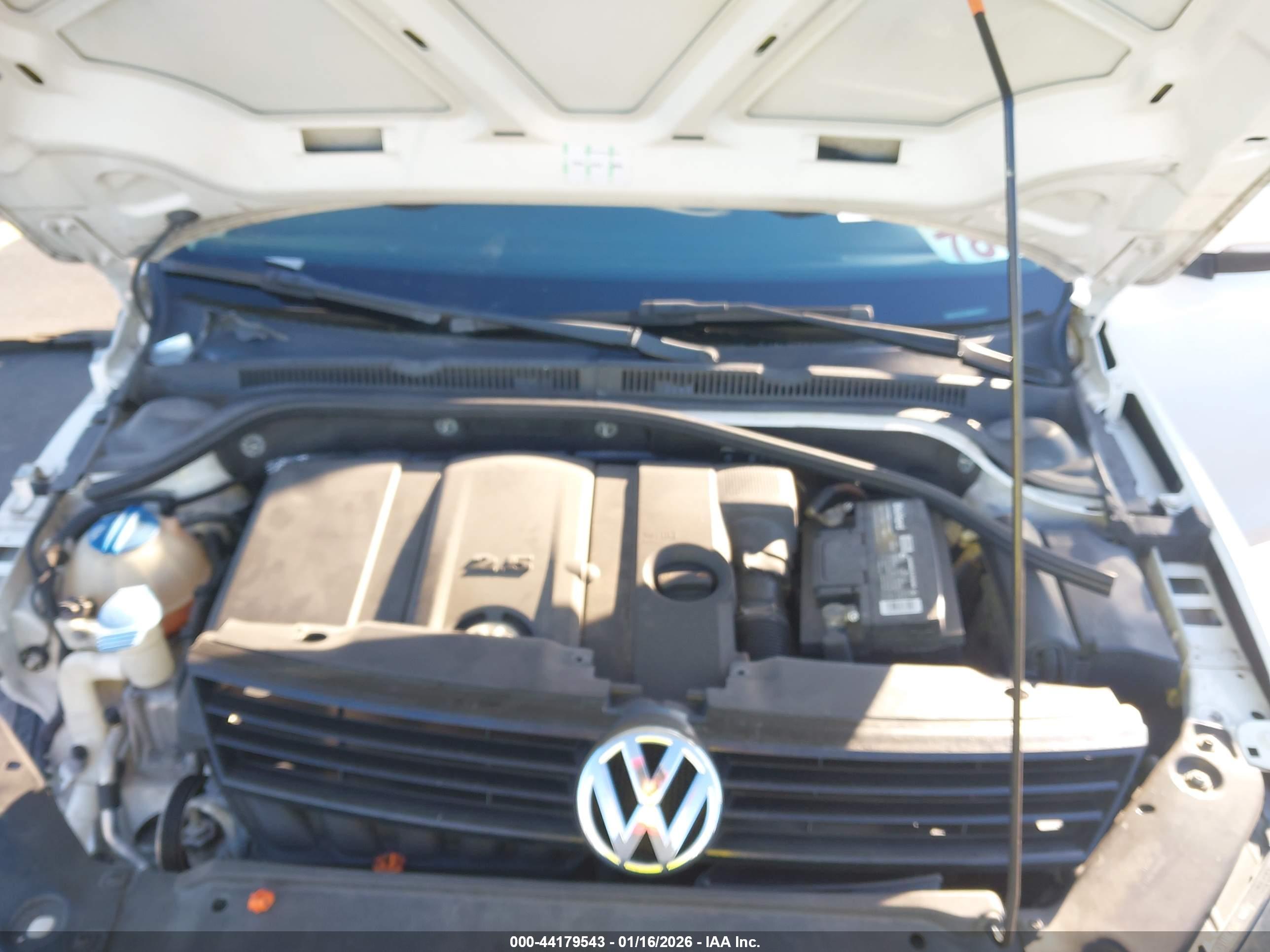 VOLKSWAGEN JETTA image 10