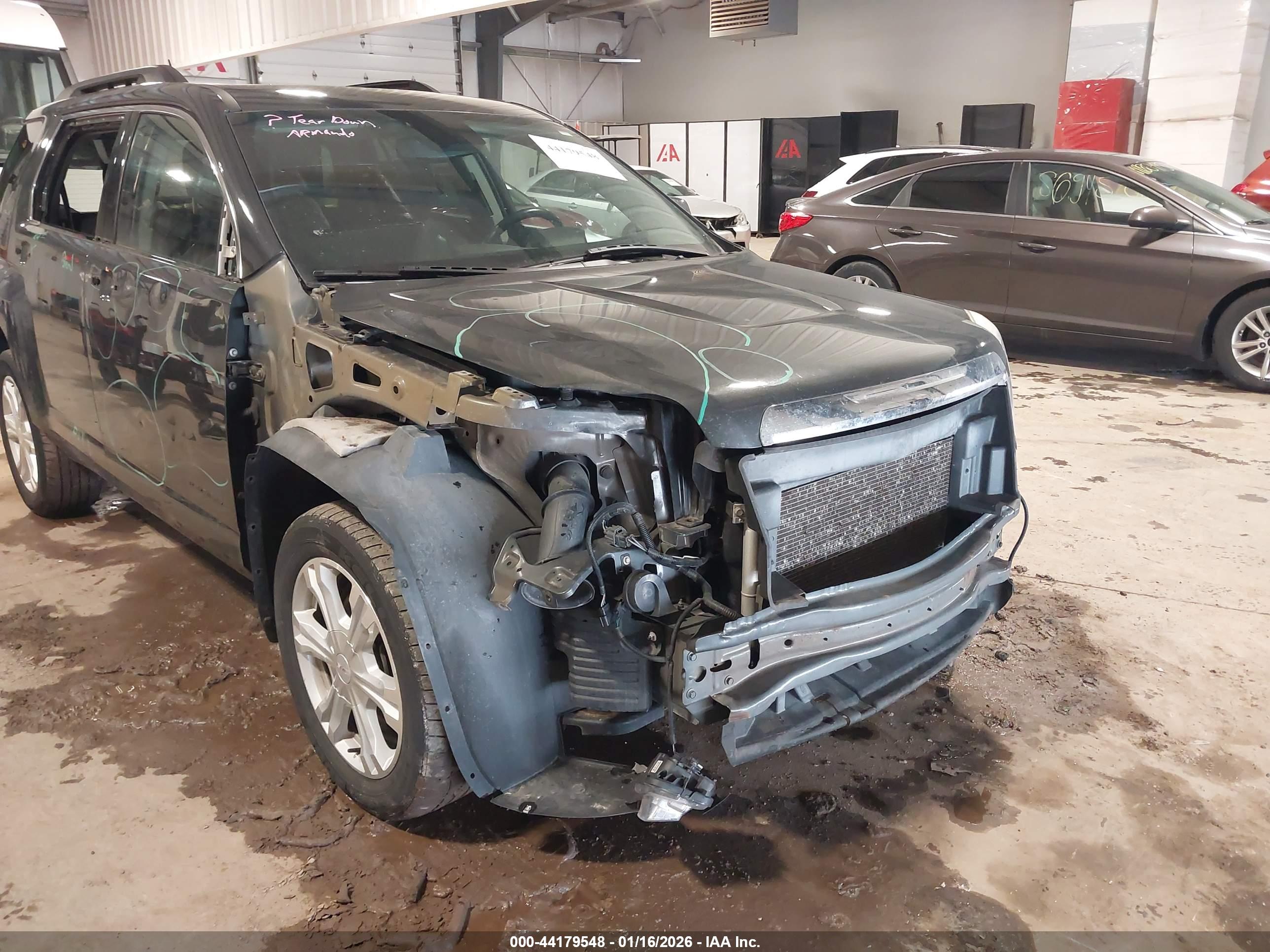 GMC TERRAIN image 6