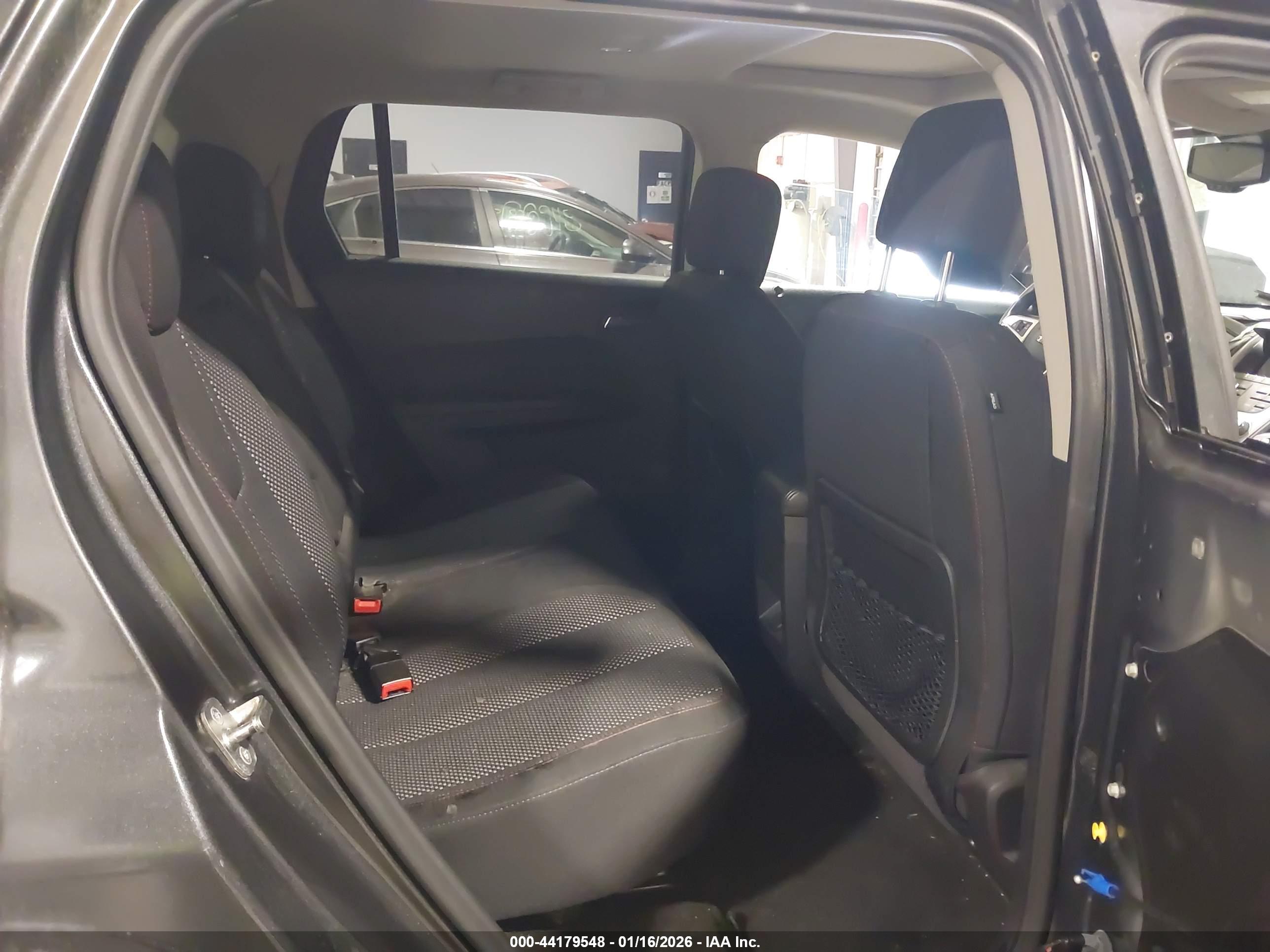 GMC TERRAIN image 8