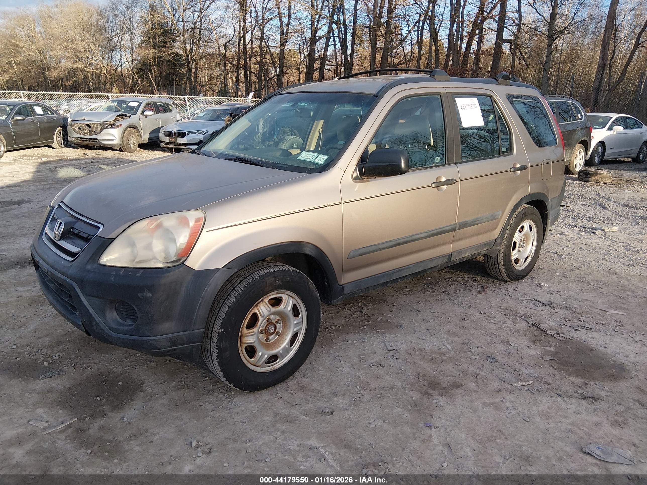 HONDA CR-V image 2