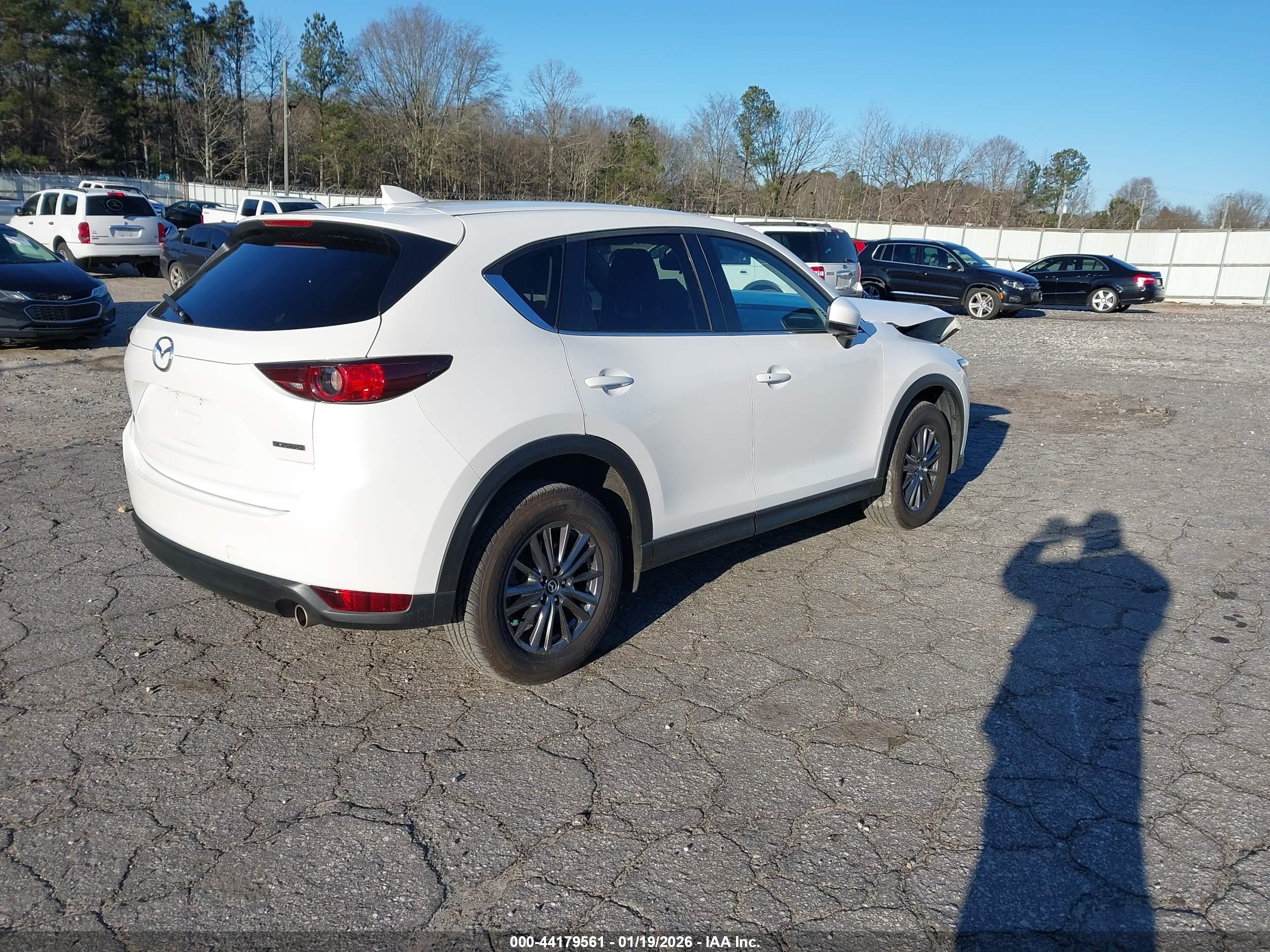 MAZDA CX-5 image 4