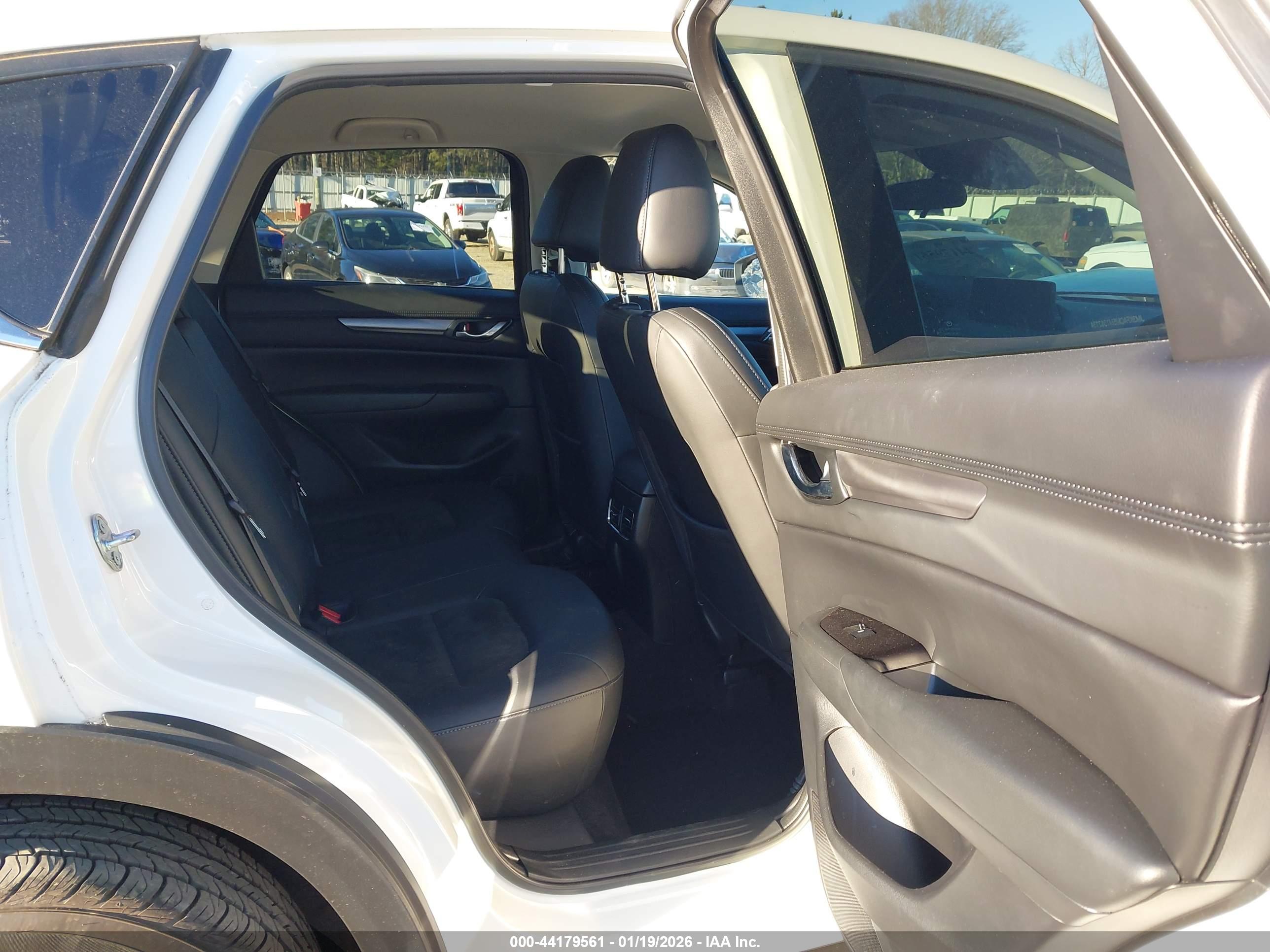 MAZDA CX-5 image 8