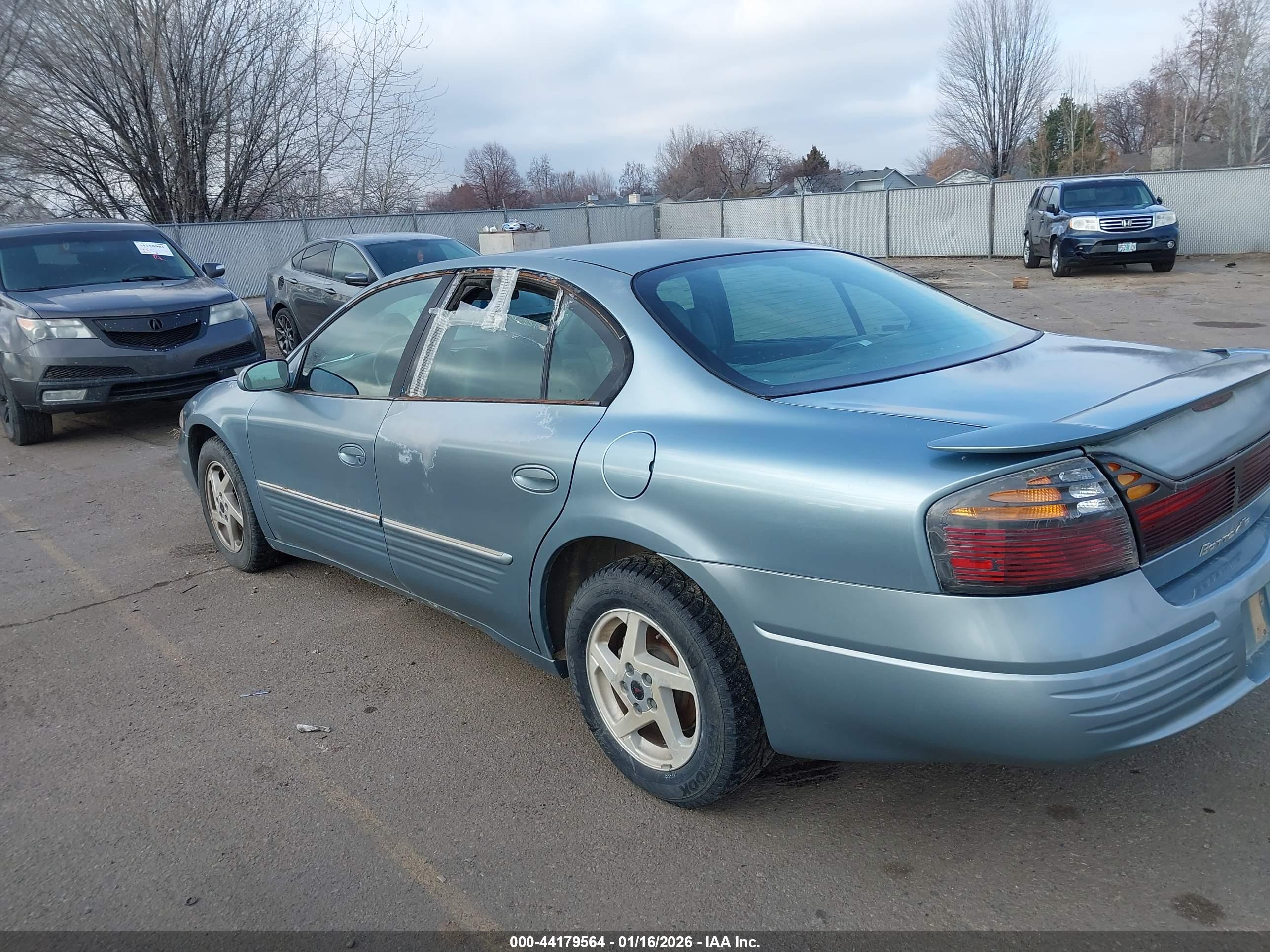 PONTIAC BONNEVILLE image 3